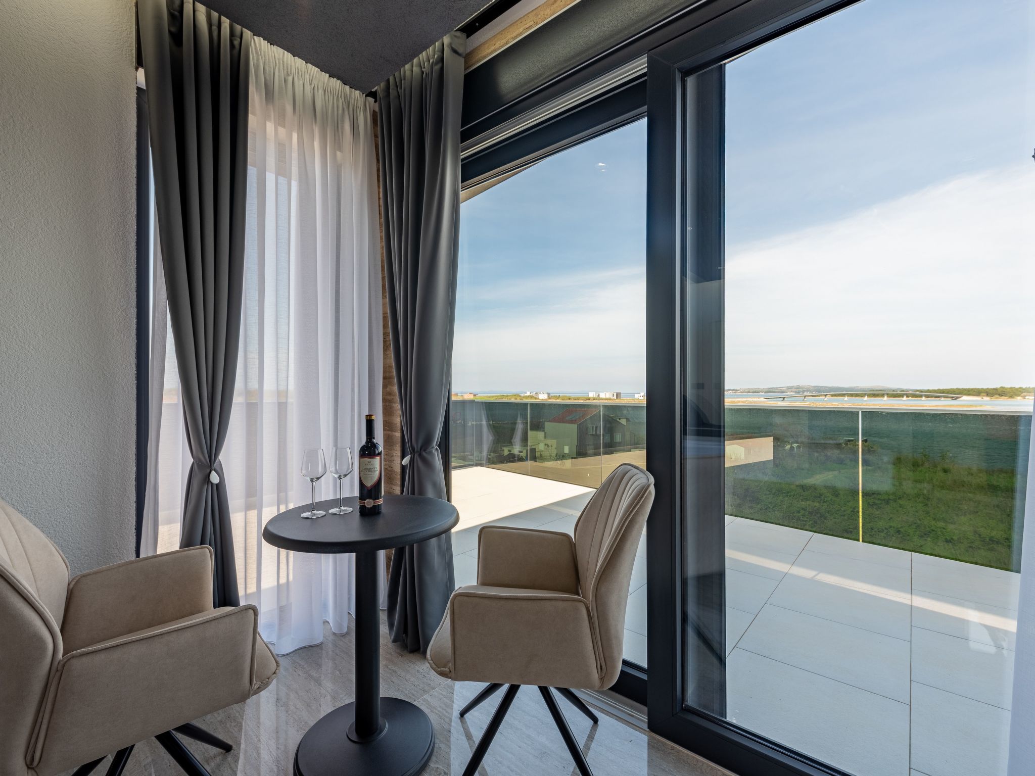 Villa Travera 1-Image-tags.info