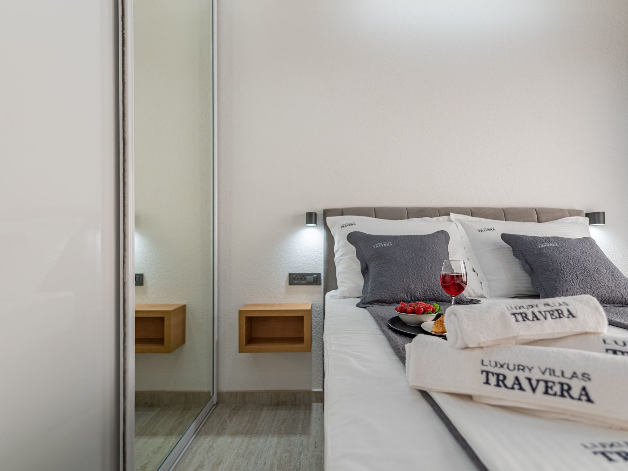 Villa Travera 3-Image-tags.info