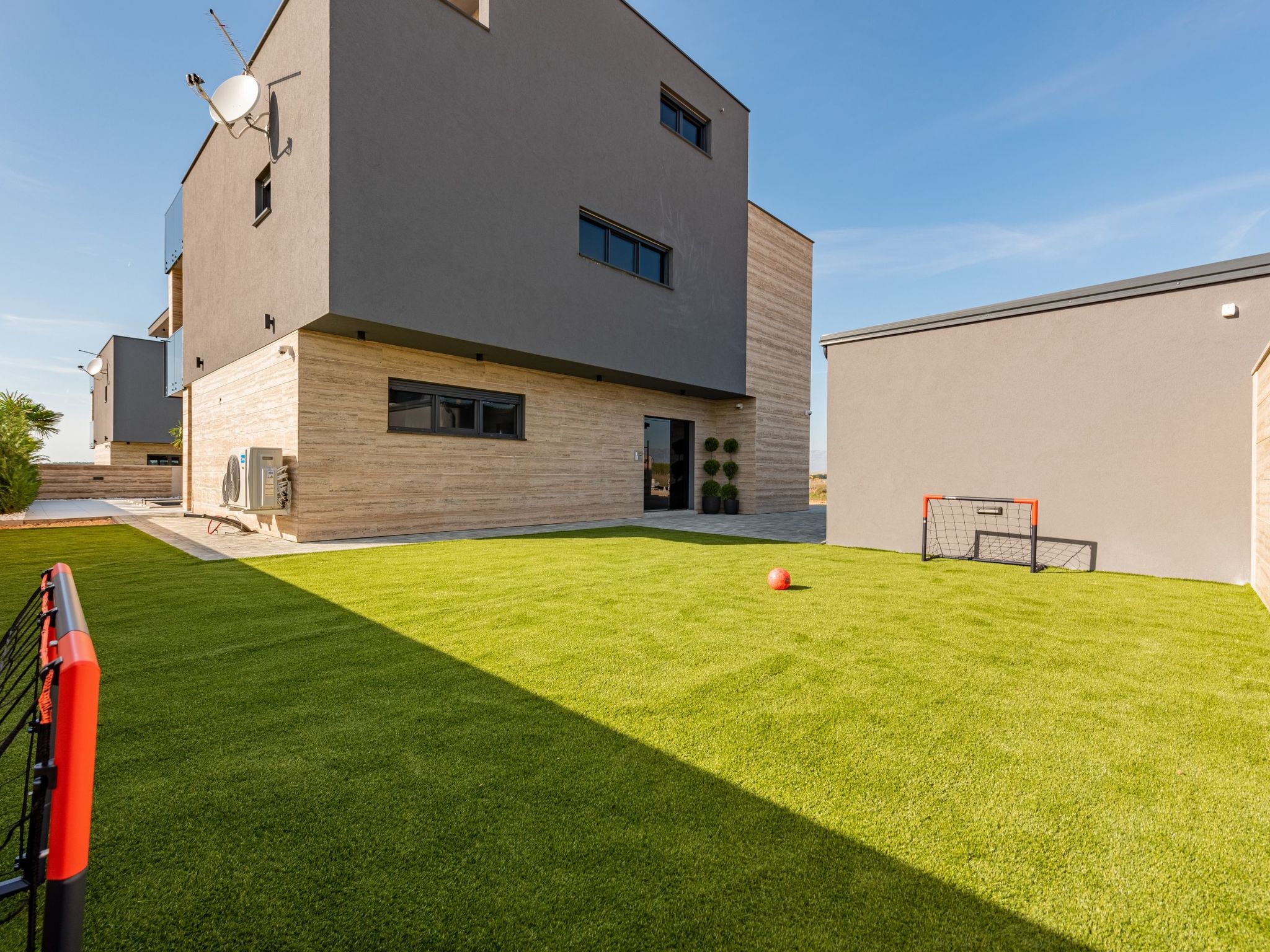 Villa Travera 3-Image-tags.info