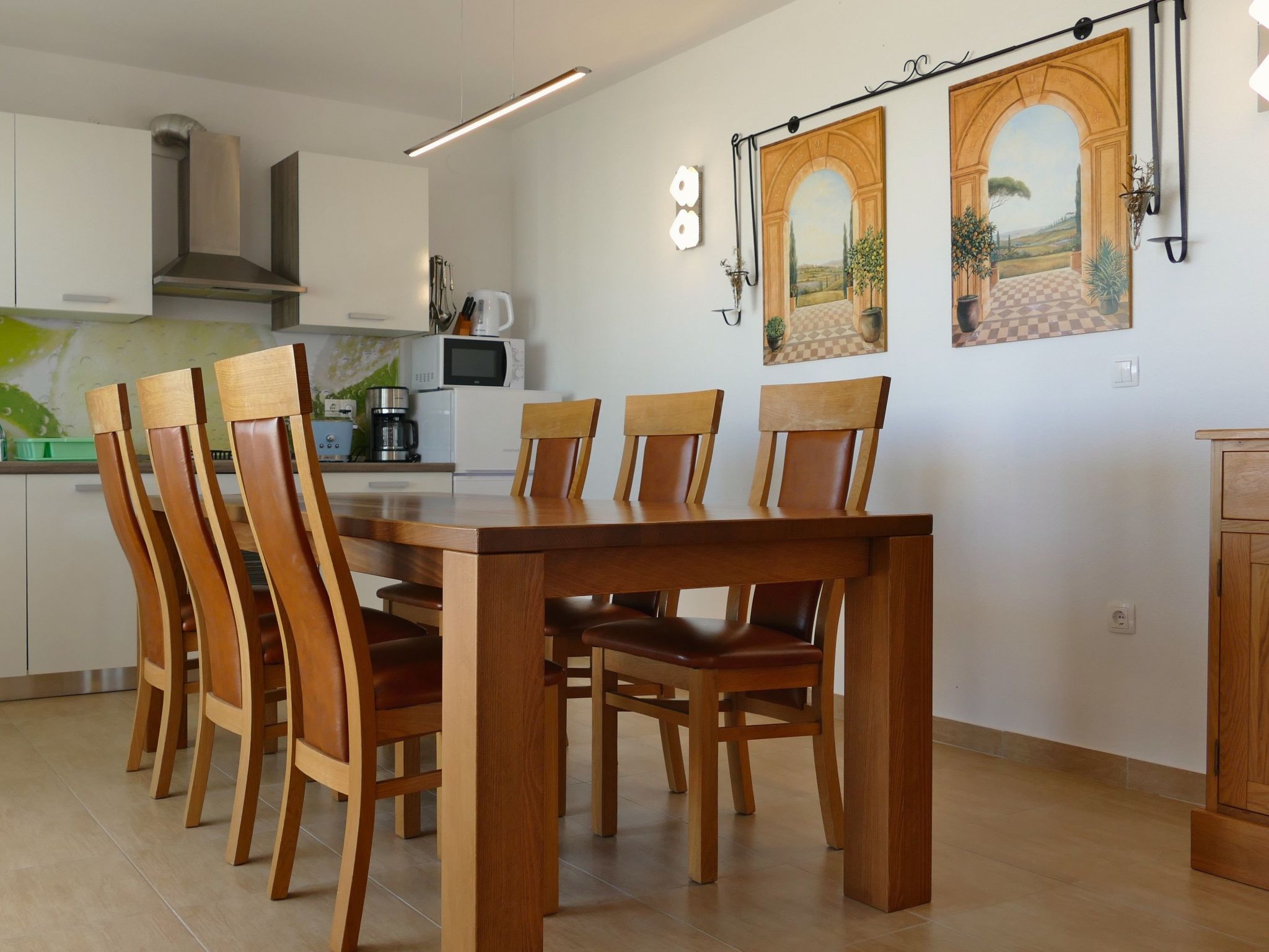 Bezaubernde Ferienwohnung mit gemeinsamem Pool-Drinnen