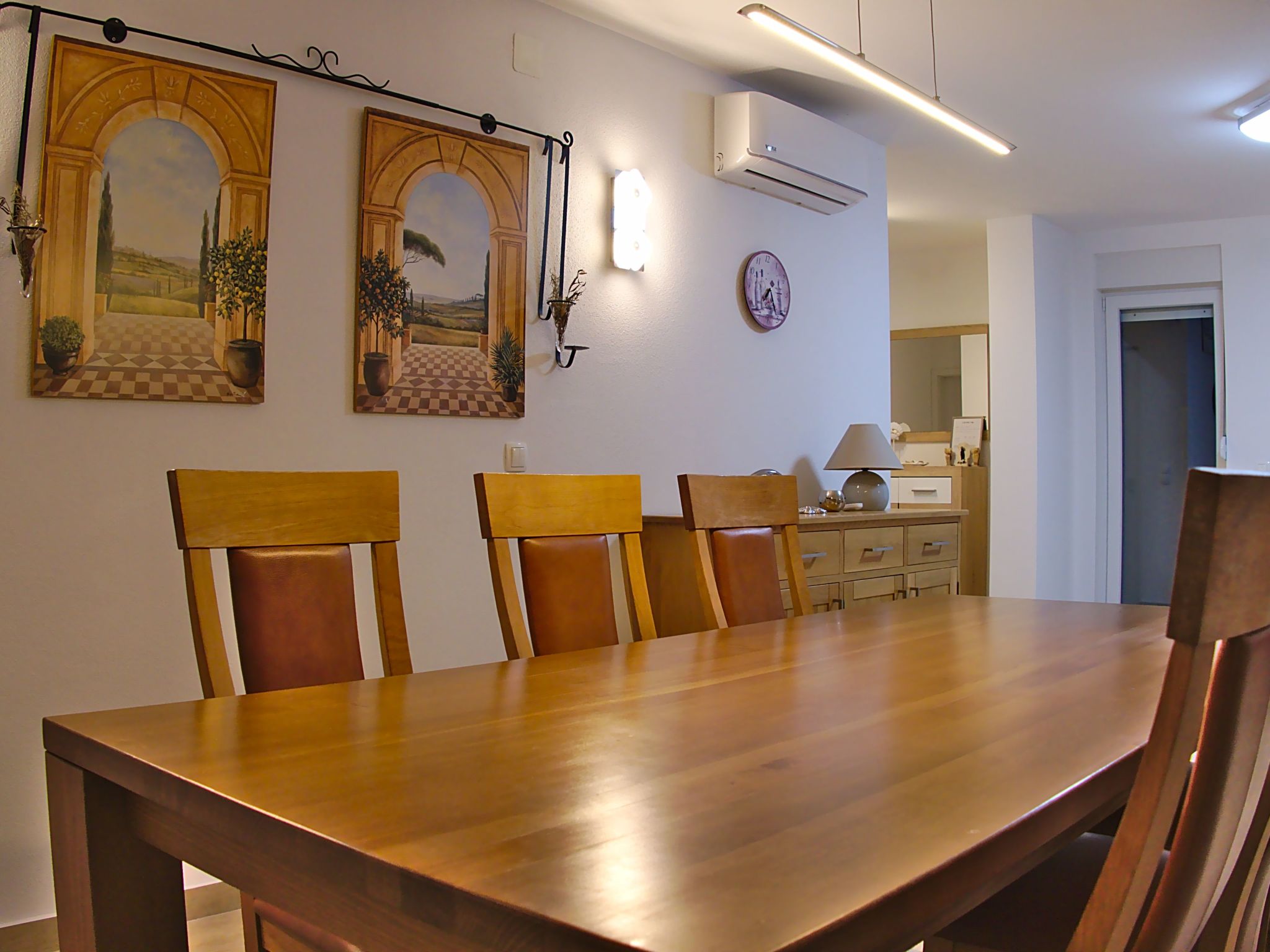 Bezaubernde Ferienwohnung mit gemeinsamem Pool-Drinnen