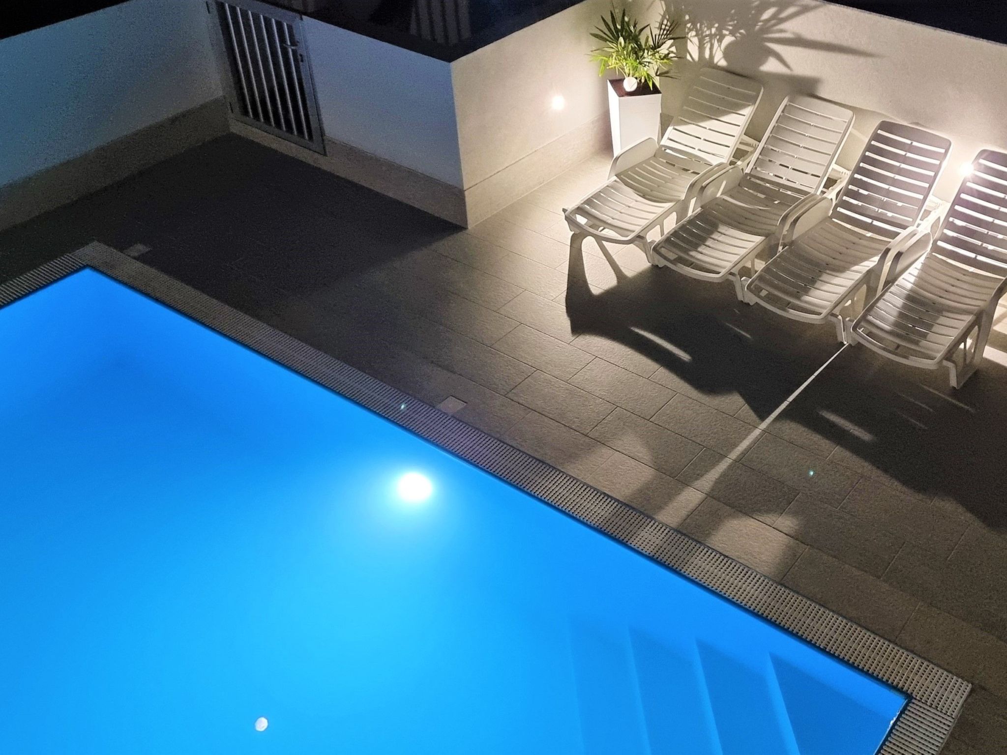 Bezaubernde Ferienwohnung mit gemeinsamem Pool-Drinnen