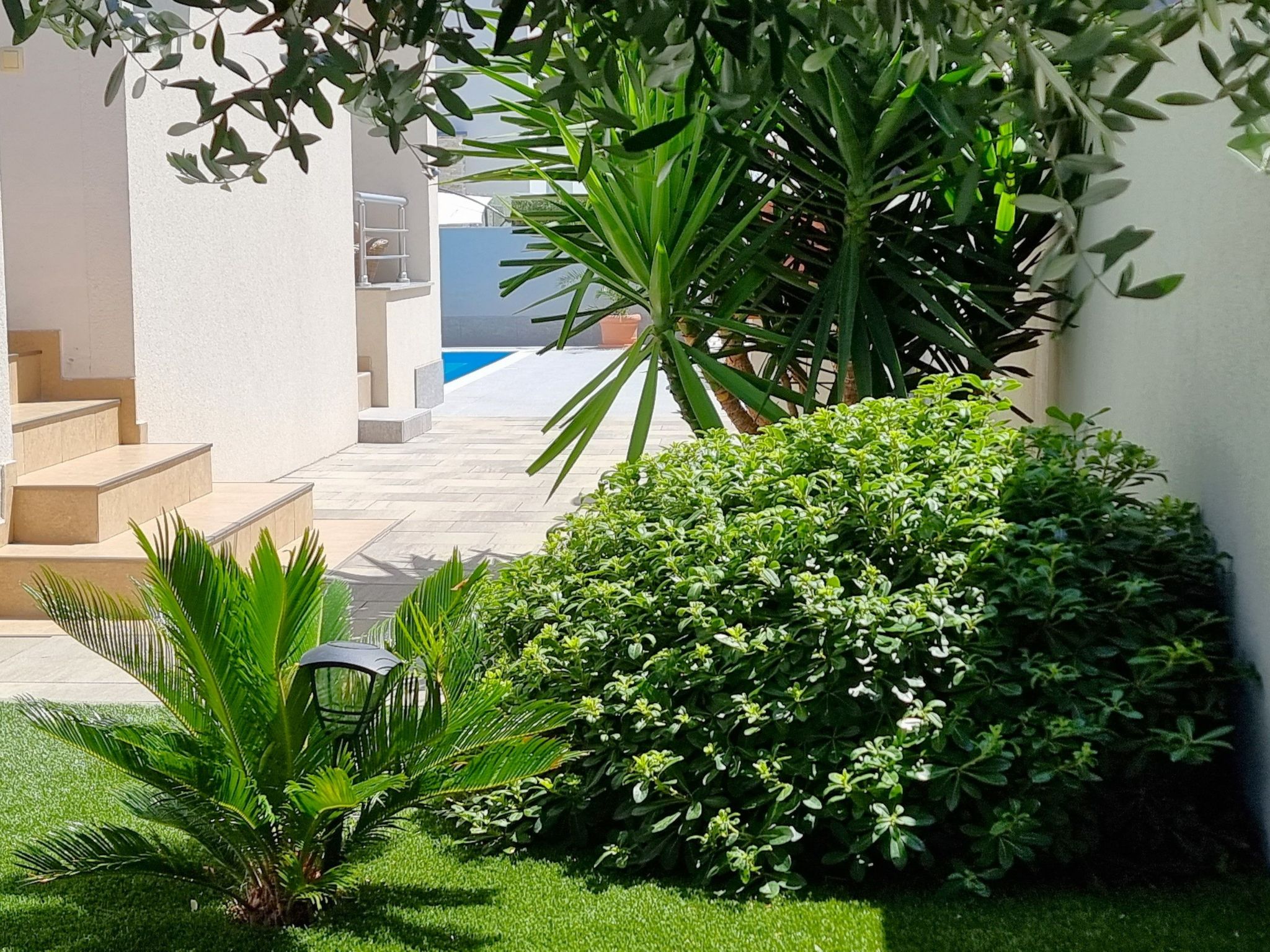 Erdgeschoss-Ferienwohnung mit Garten und Pool-Dedans