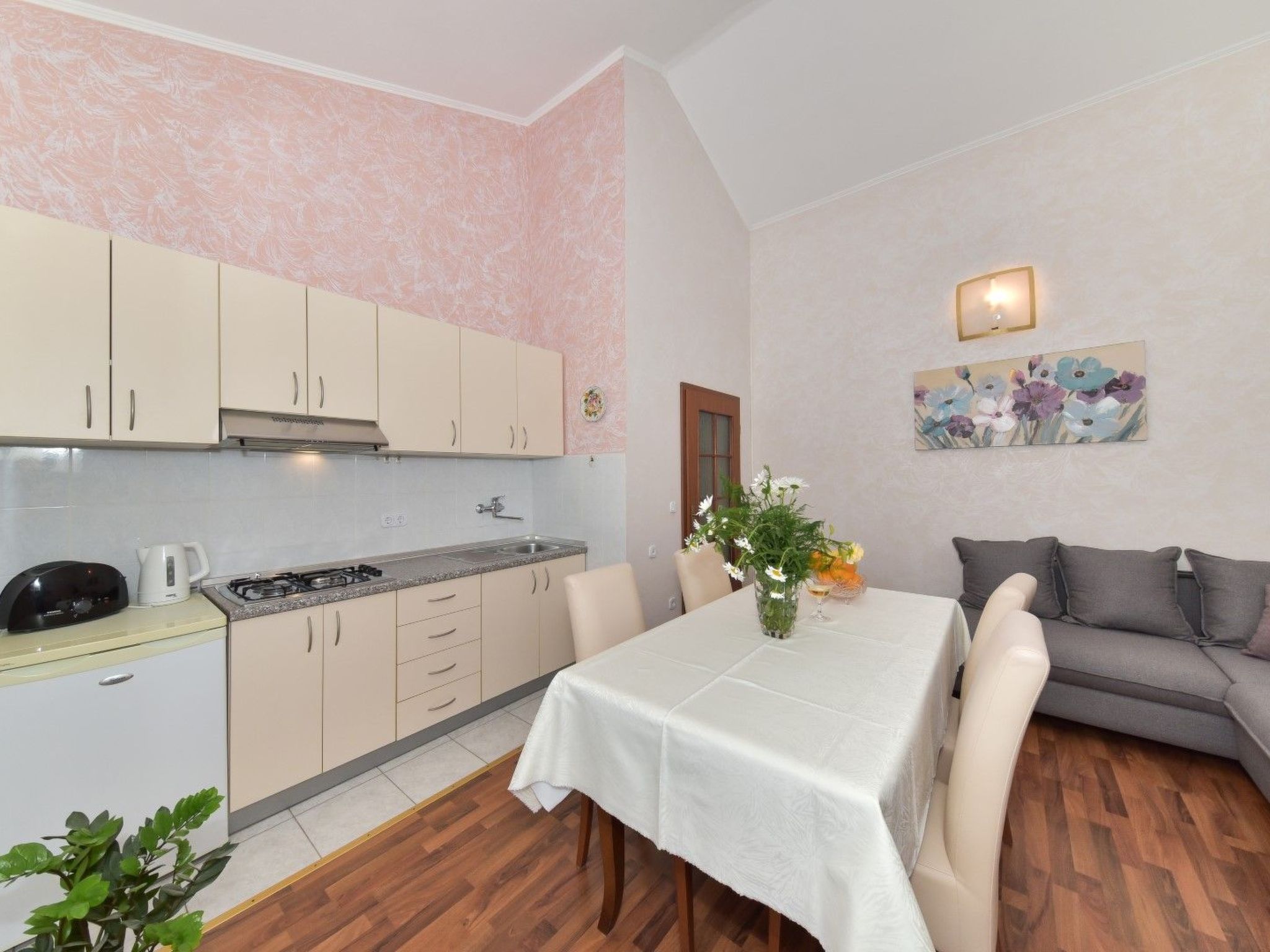 Wohnung mit Blick auf das Wasser-Image-tags.info