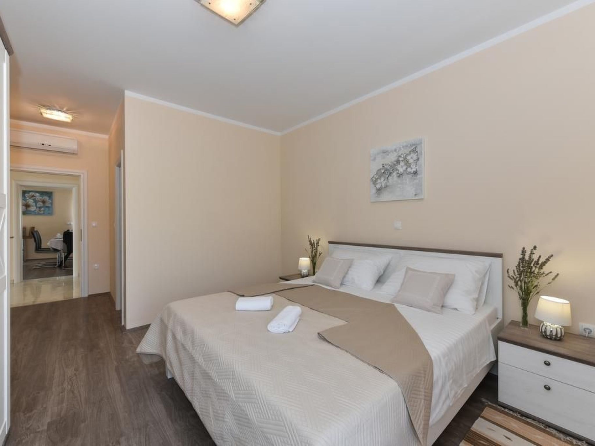 Villa mit Garten, Grill und Terrasse