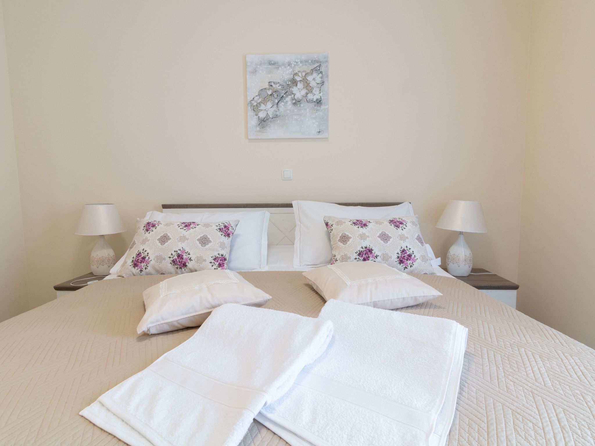 Villa mit Garten, Grill und Terrasse-Drinnen