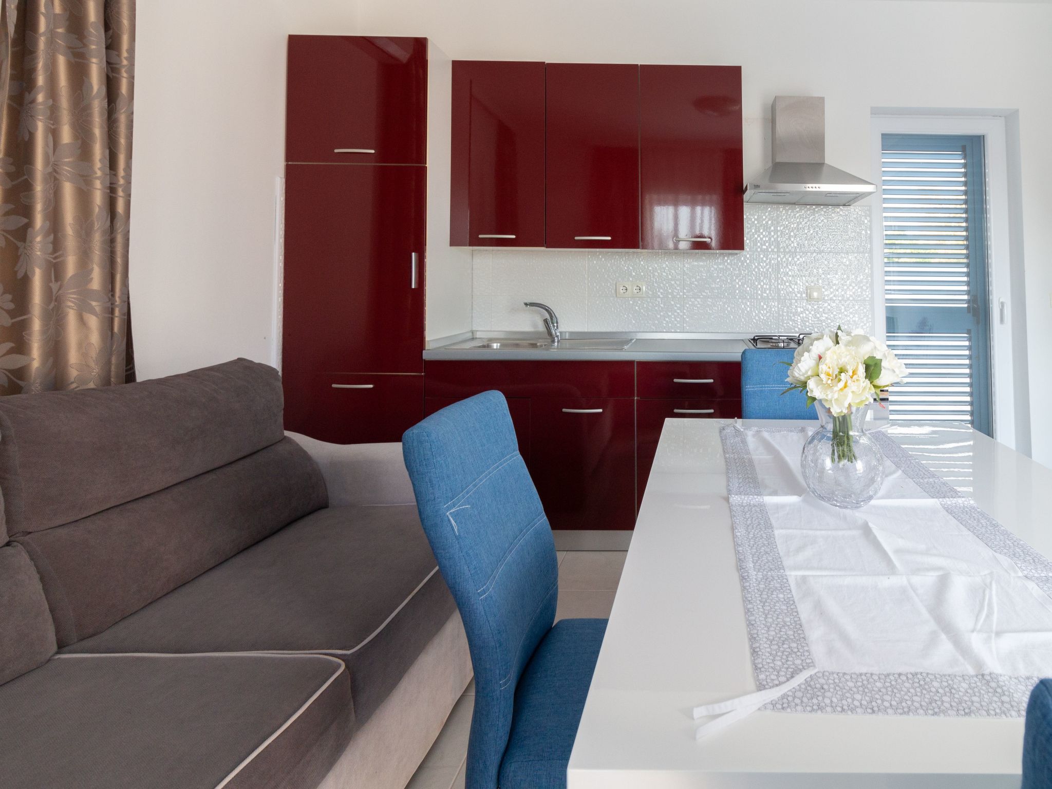 Villa mit Garten, Grill und Terrasse-Drinnen