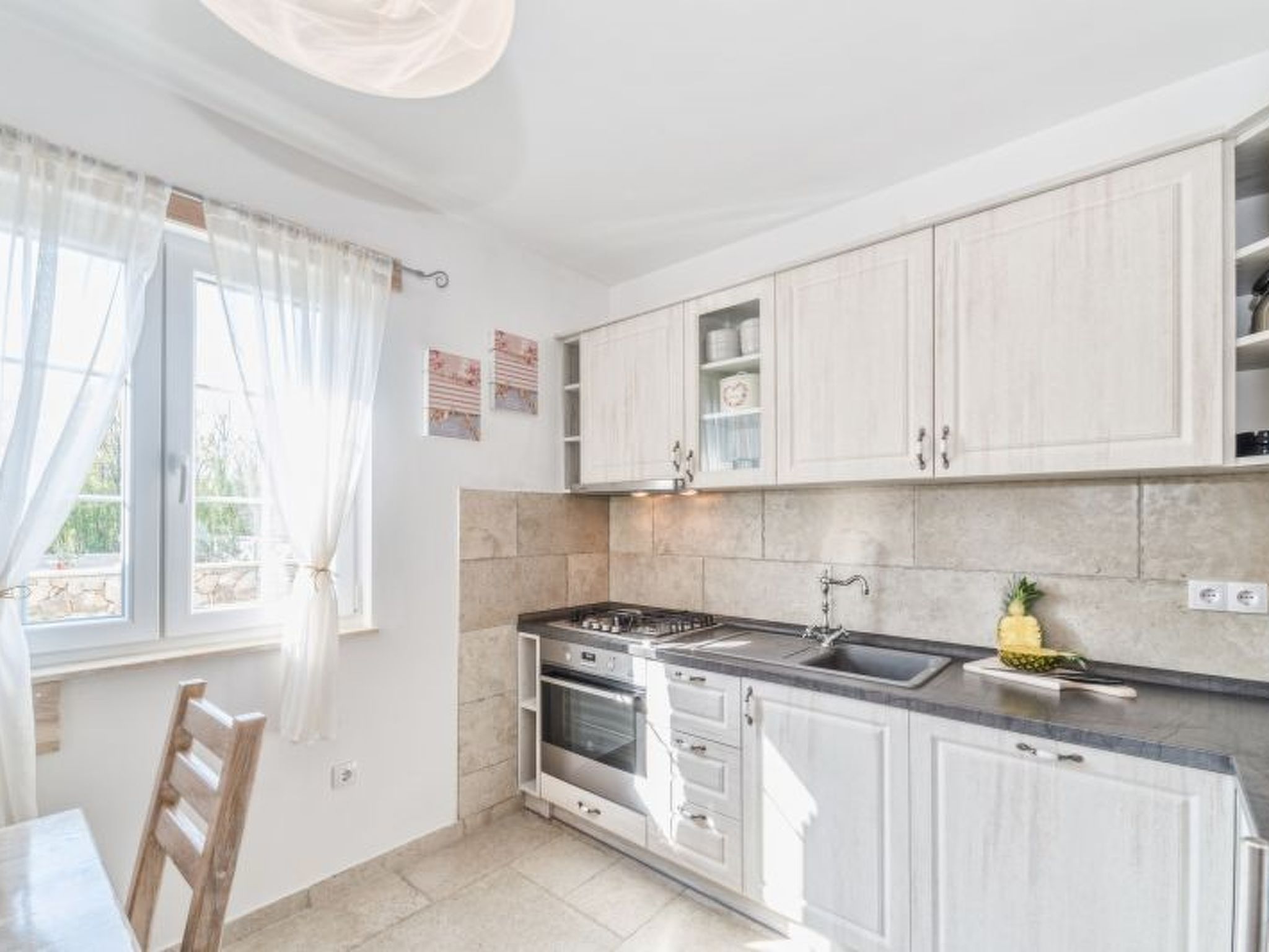 Villa mit beheiztem Pool, schöne Aussicht, Strandnähe-Image-tags.info