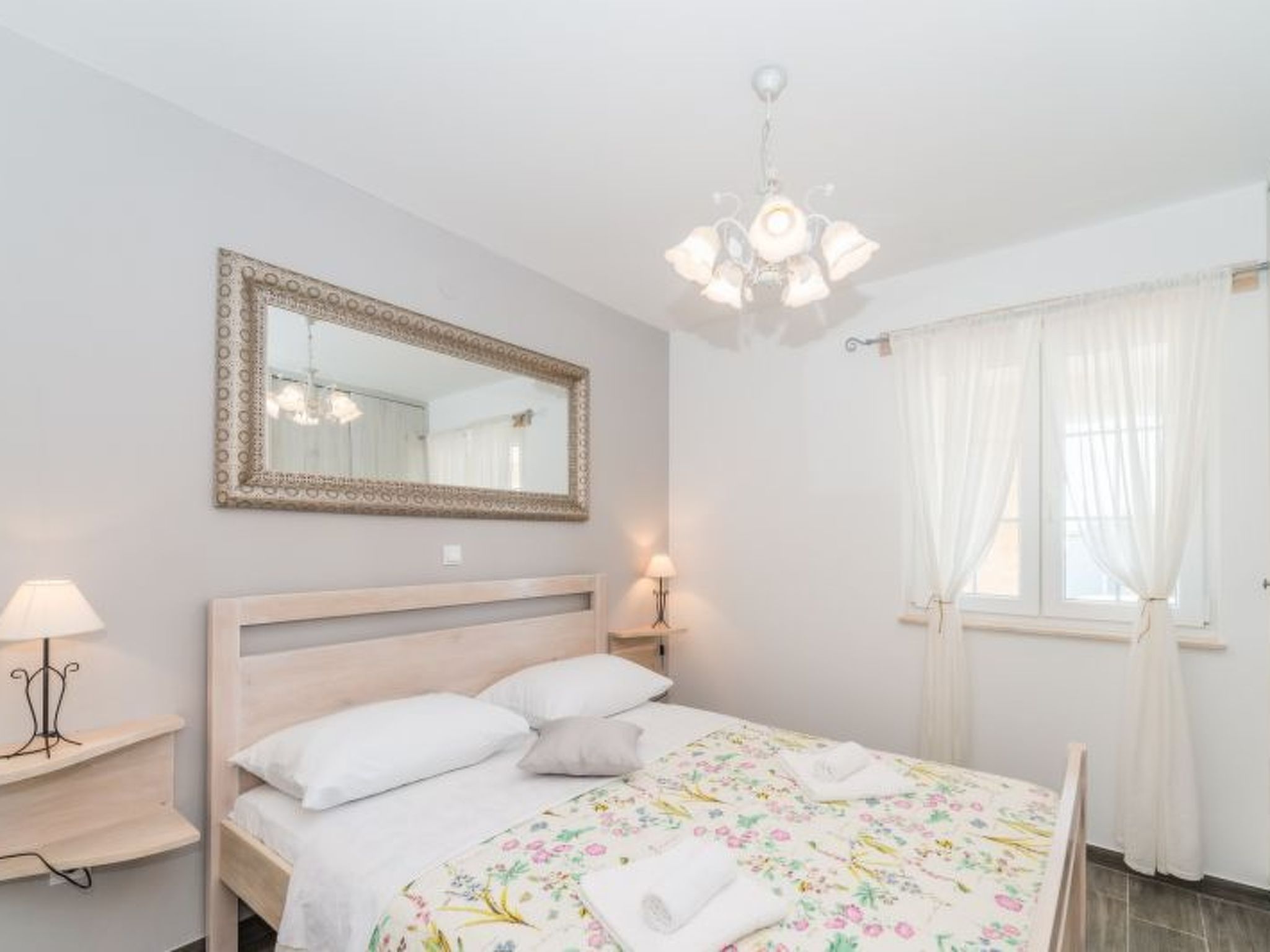 Villa mit beheiztem Pool, schöne Aussicht, Strandnähe-Image-tags.info