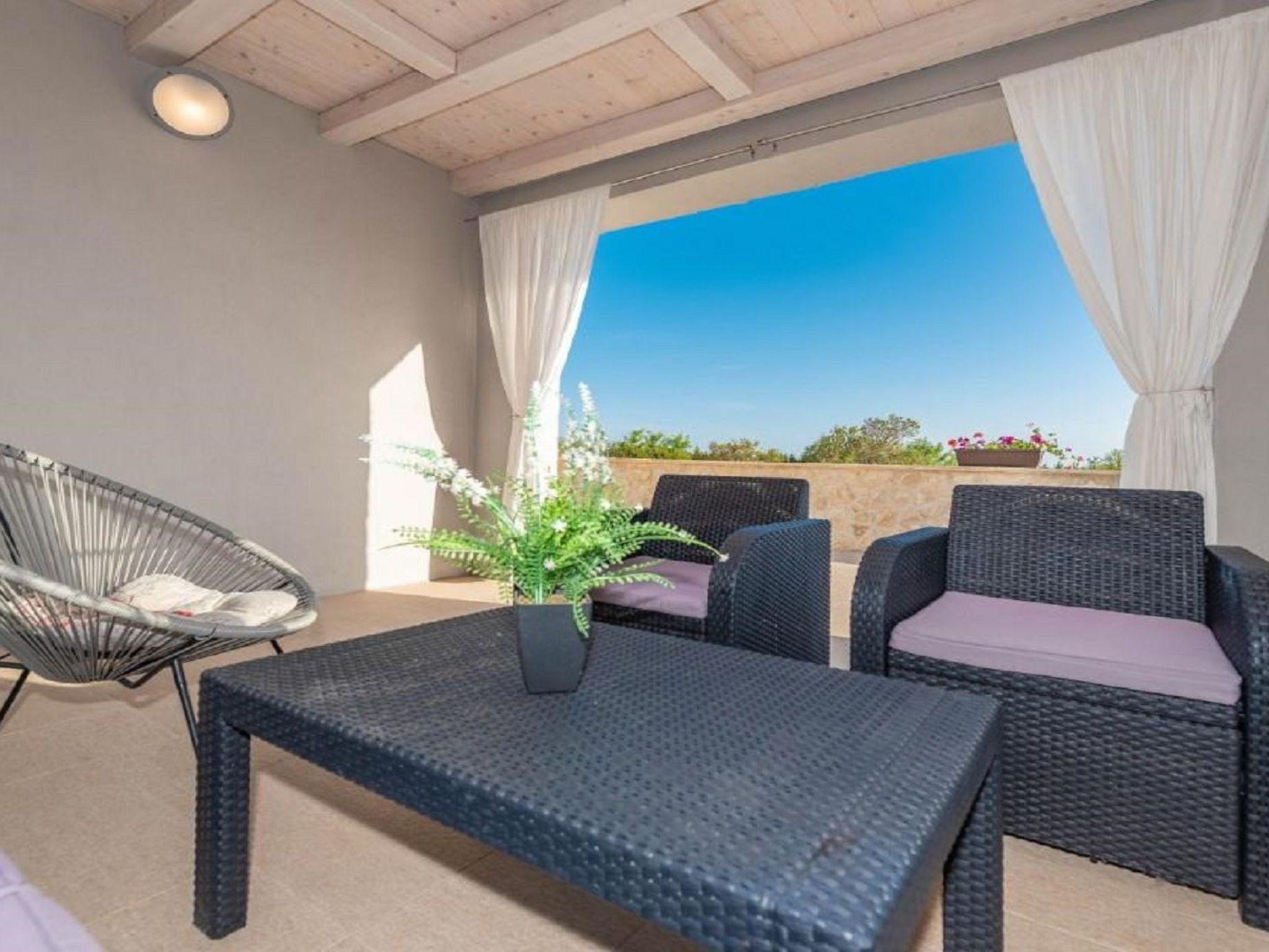 Villa mit beheiztem Pool, schöne Aussicht, Strandnähe-Image-tags.info