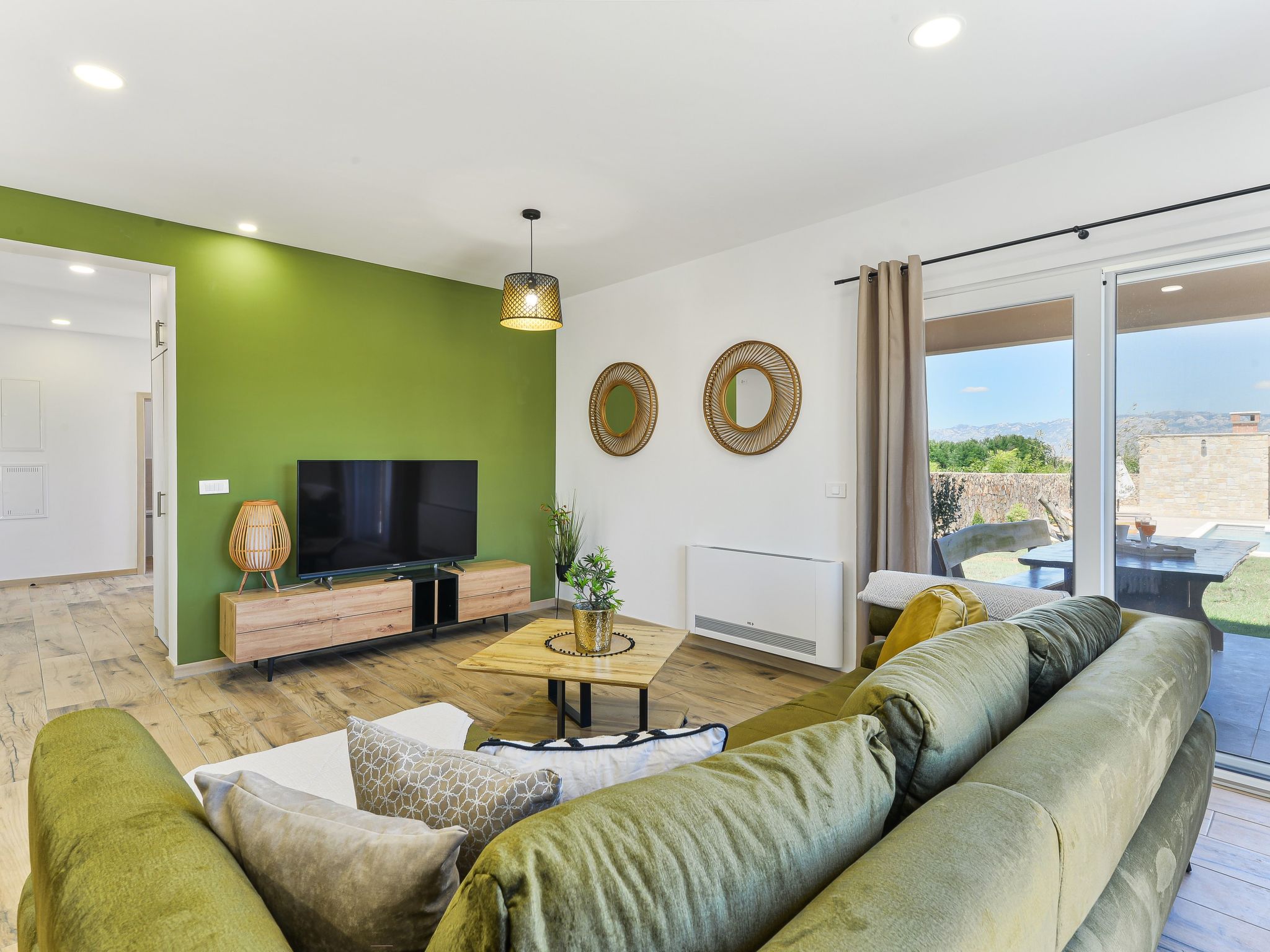 Neue Luxusvilla mit Schwimmbad, Sauna-Image-tags.info