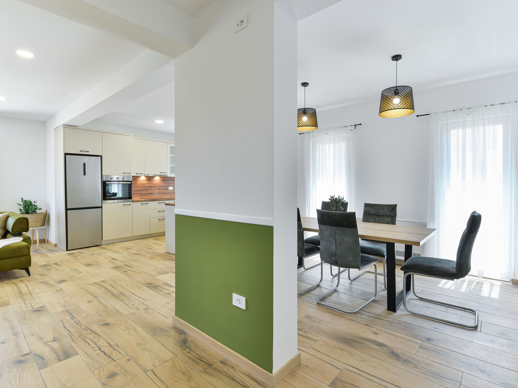 Neue Luxusvilla mit Schwimmbad, Sauna-Image-tags.info