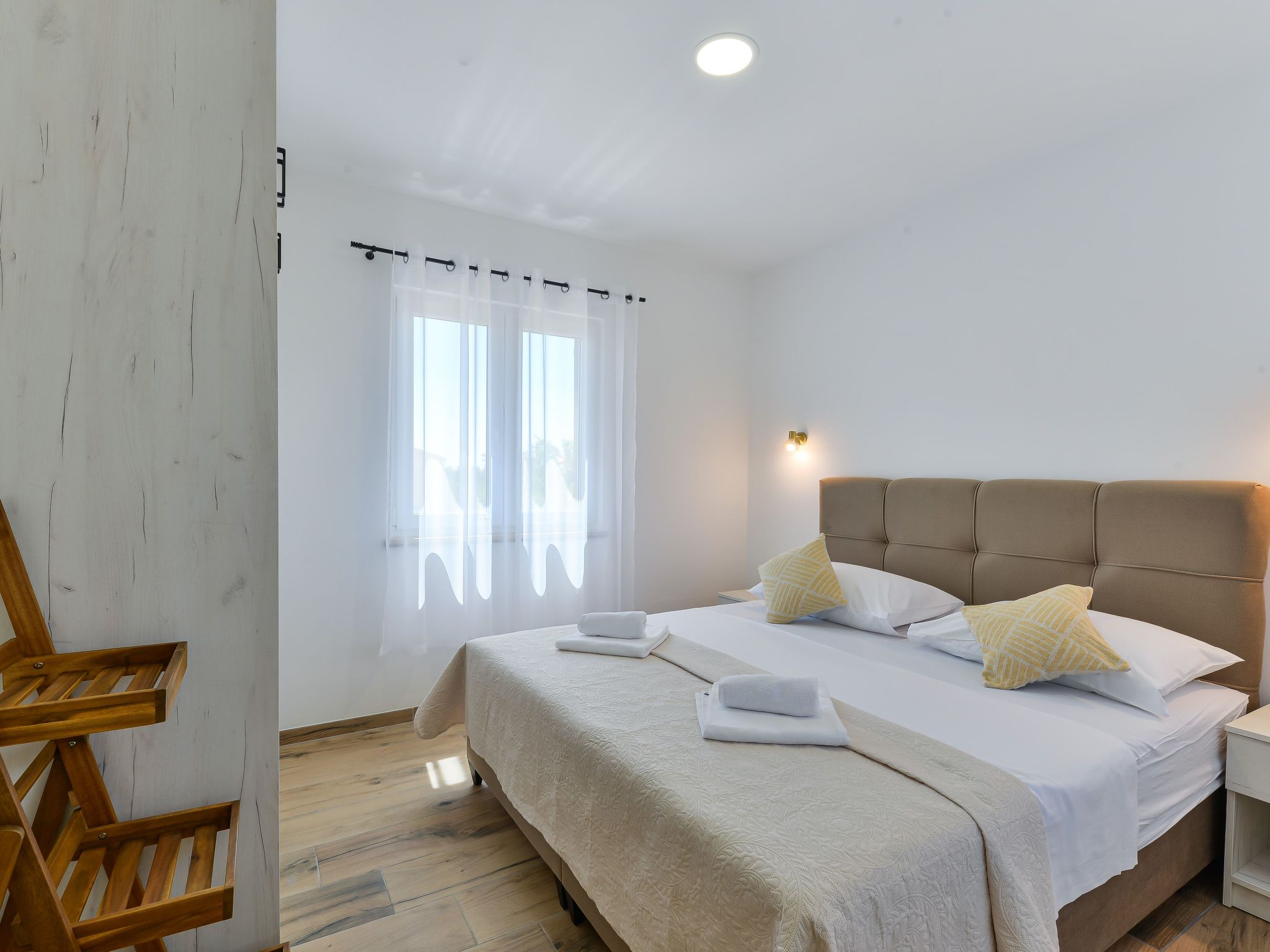 Neue Luxusvilla mit Schwimmbad, Sauna-Image-tags.info