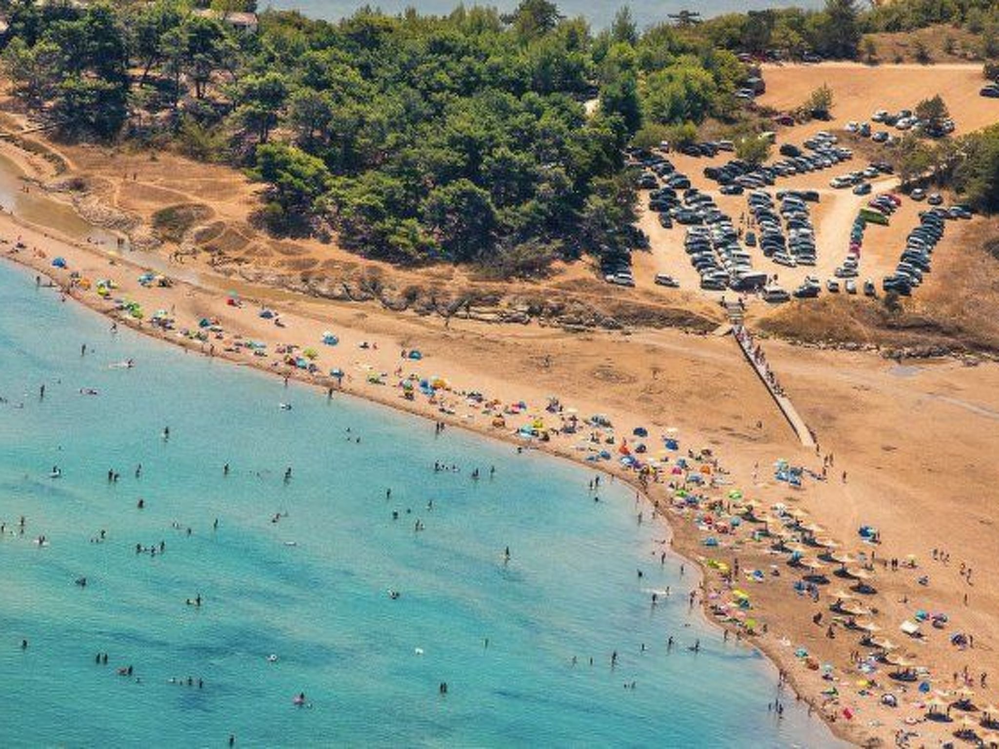 Strandhaus mit Pool in Meeresnähe-Image-tags.info