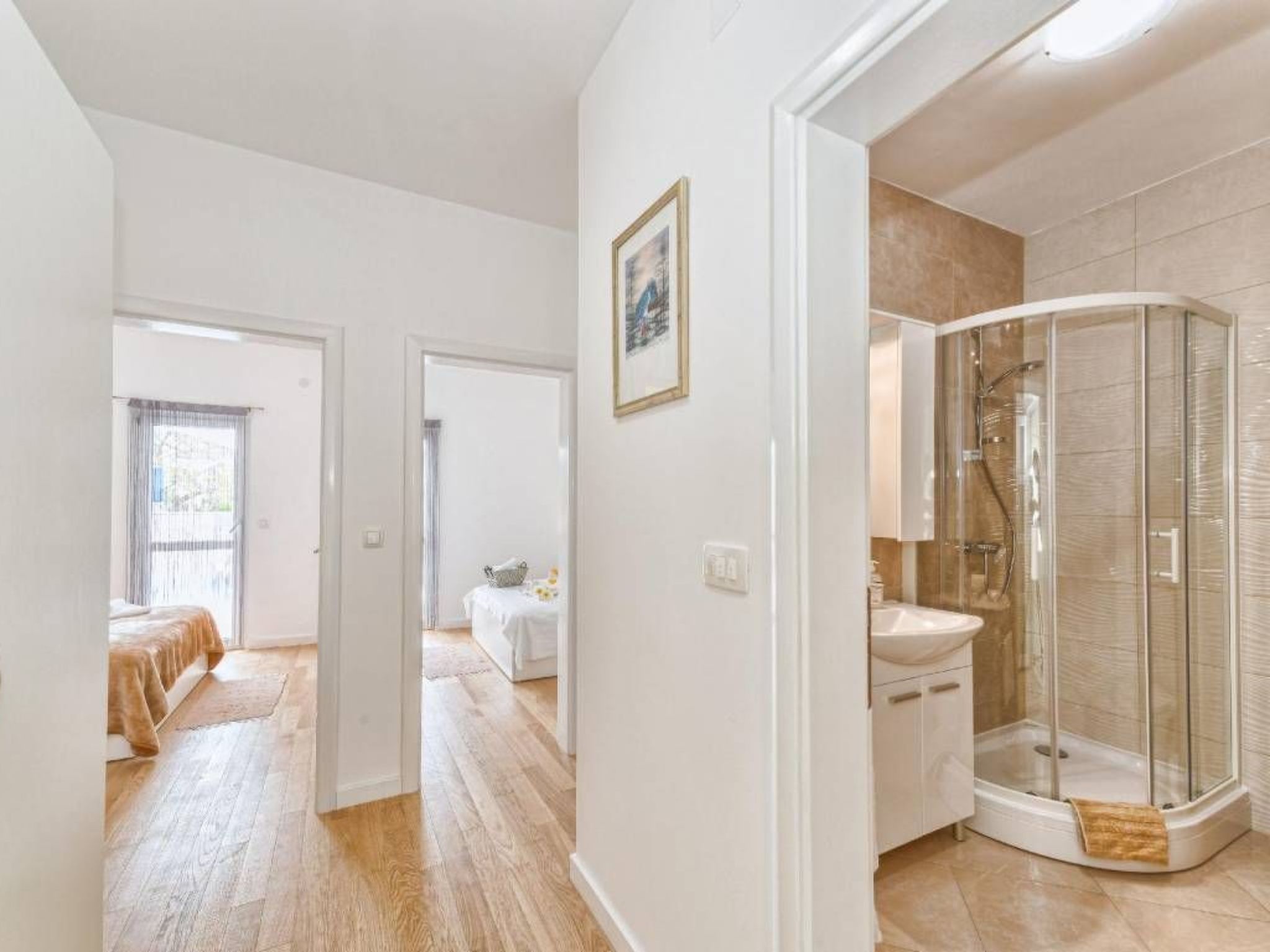 Strandhaus mit Pool in Meeresnähe-Image-tags.info