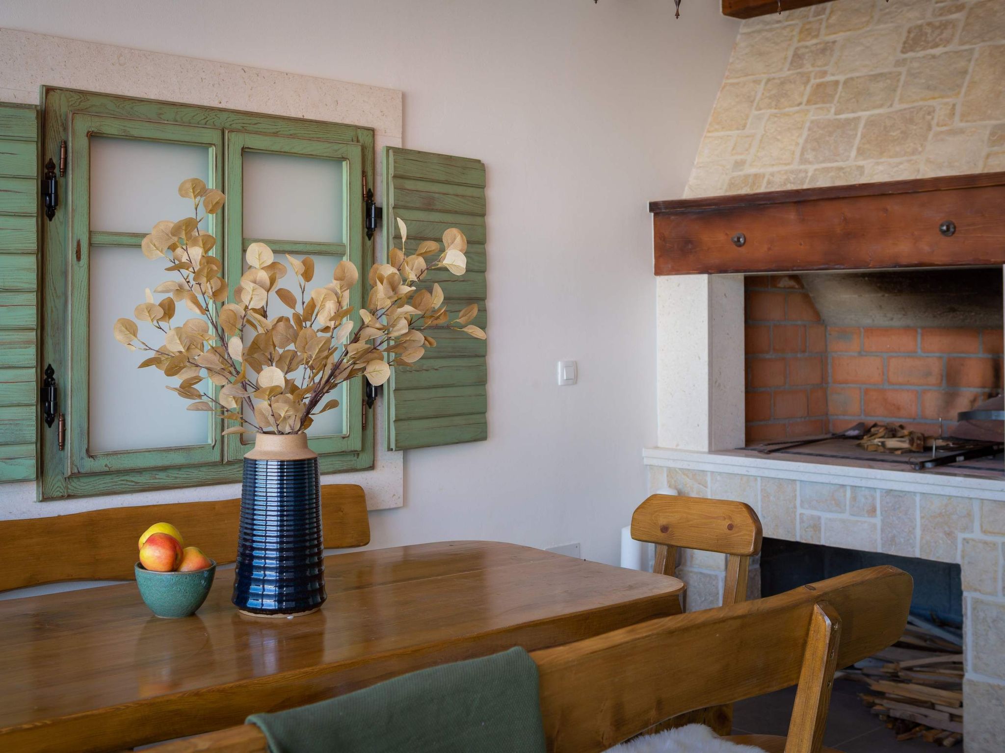 Villa in Strandnähe, Pool, Kinderspielplatz-Image-tags.info