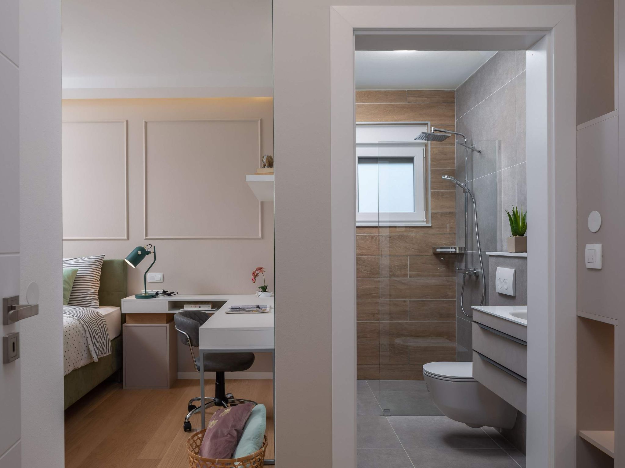 Villa in Strandnähe, Pool, Kinderspielplatz-Image-tags.info