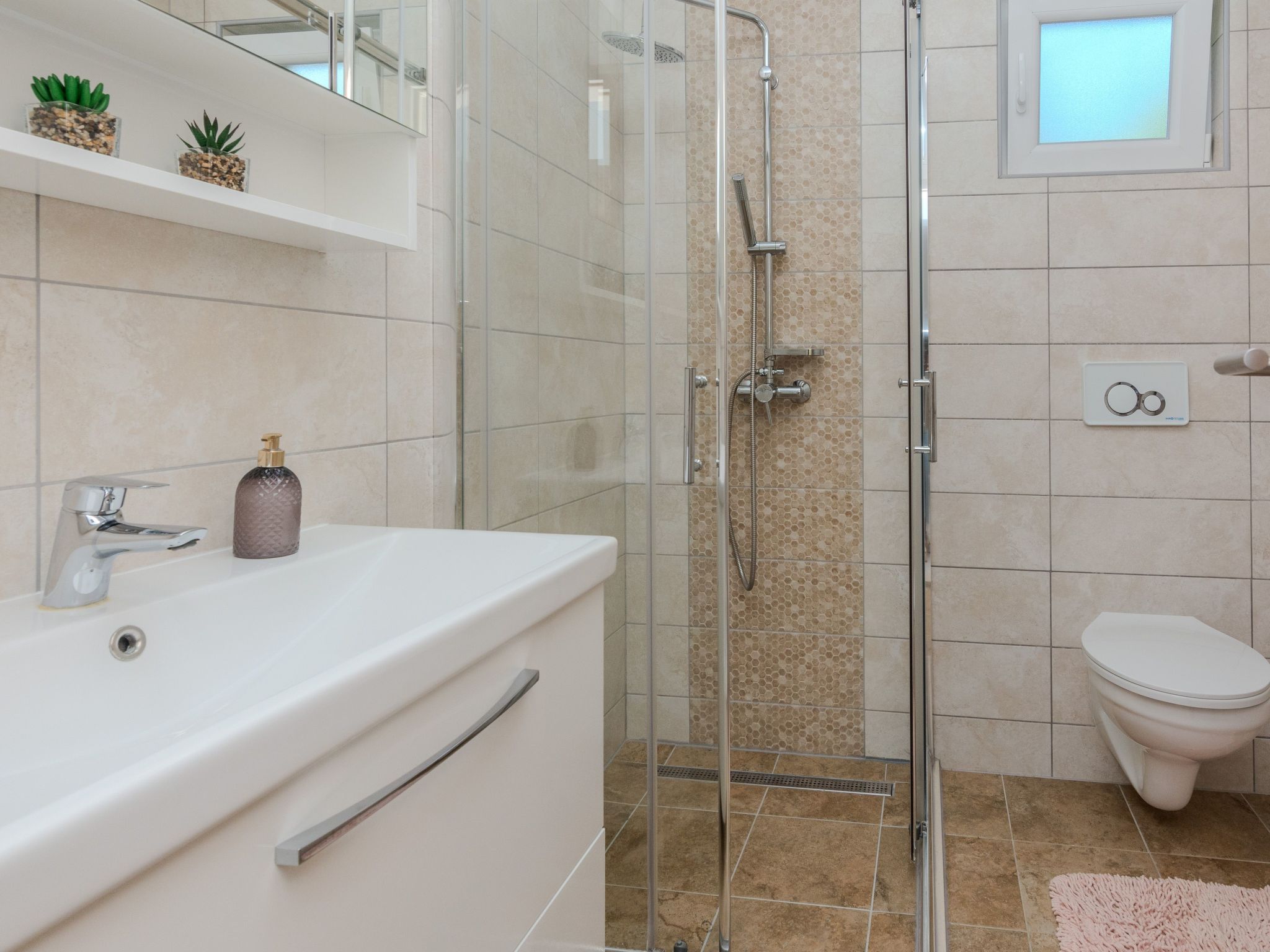 Holiday home Ella-Image-tags.info