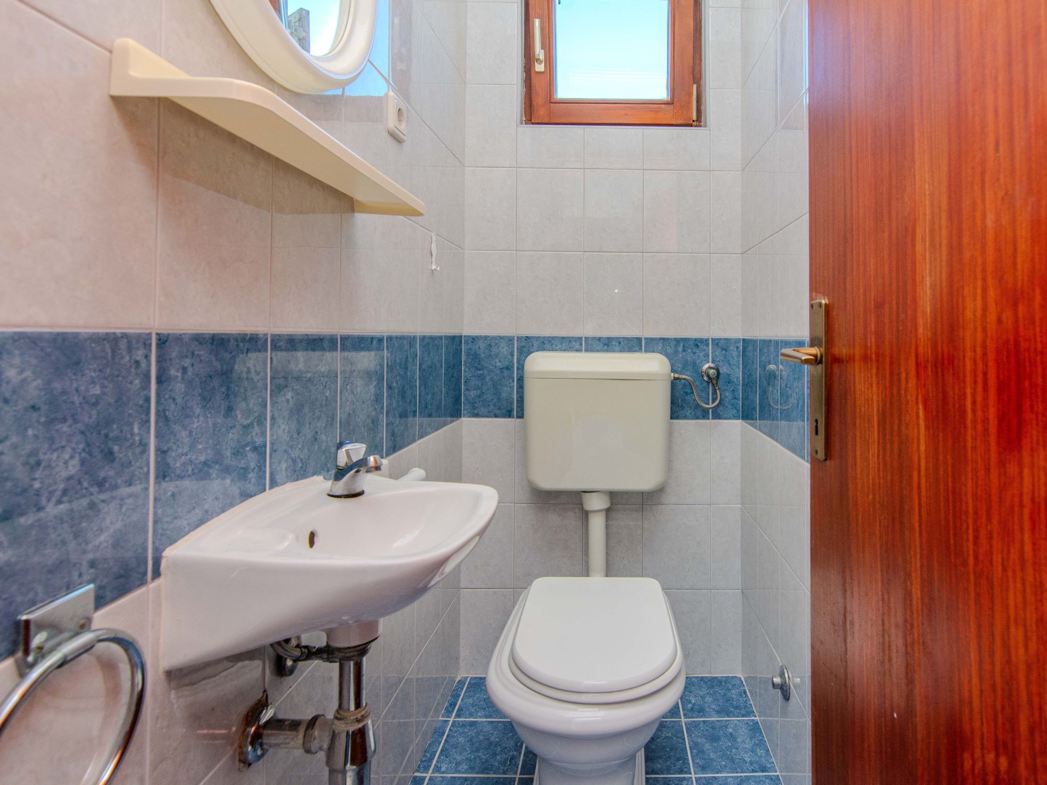 Apartment Kurta 1-Image-tags.info