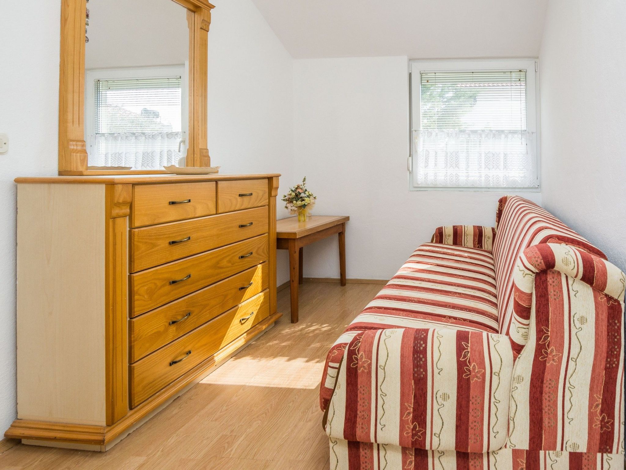 Apartment Napros 4-Image-tags.info