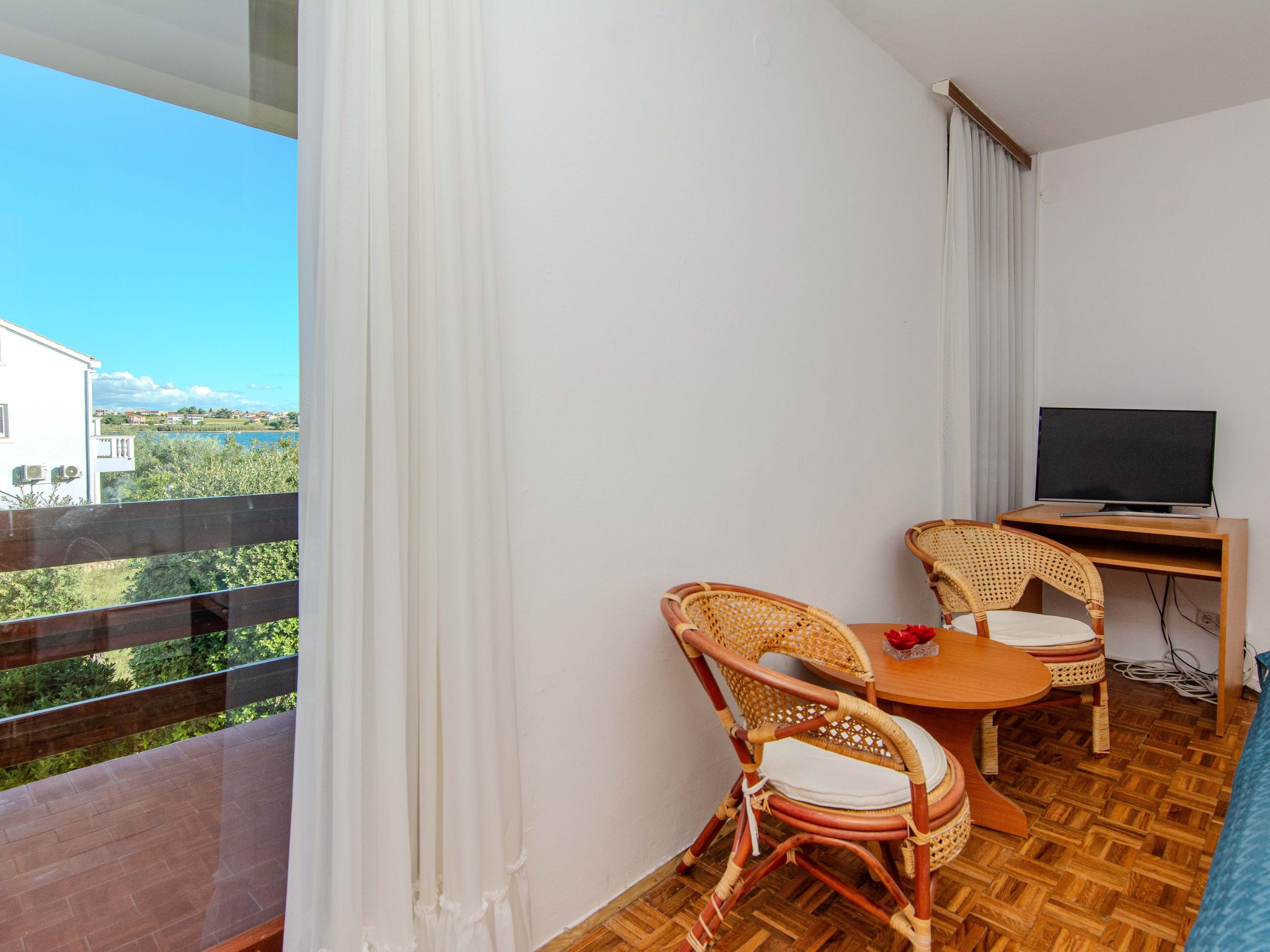 Apartment Kurta 2-Image-tags.info