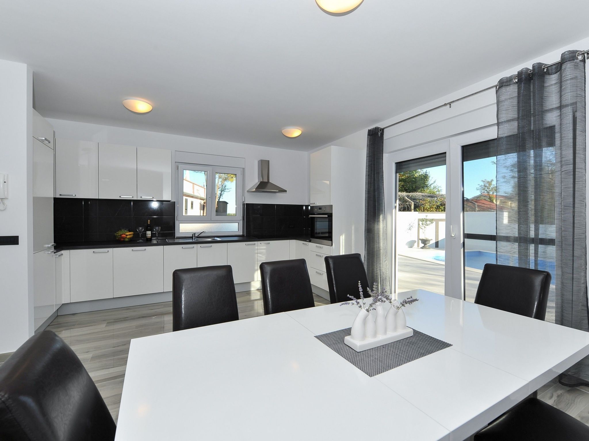 Villa Ledinko-Image-tags.info