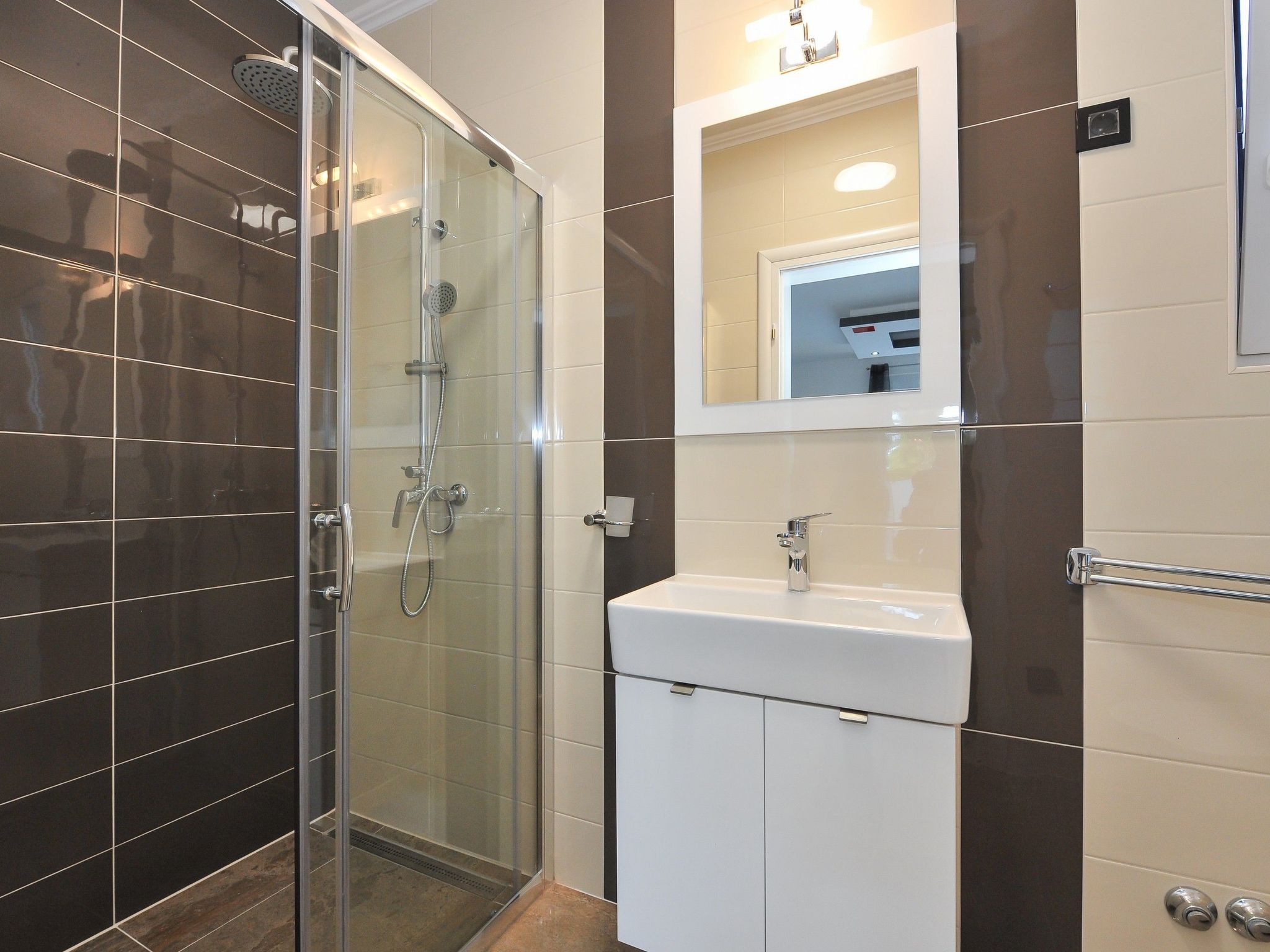 Villa Ledinko-Image-tags.info