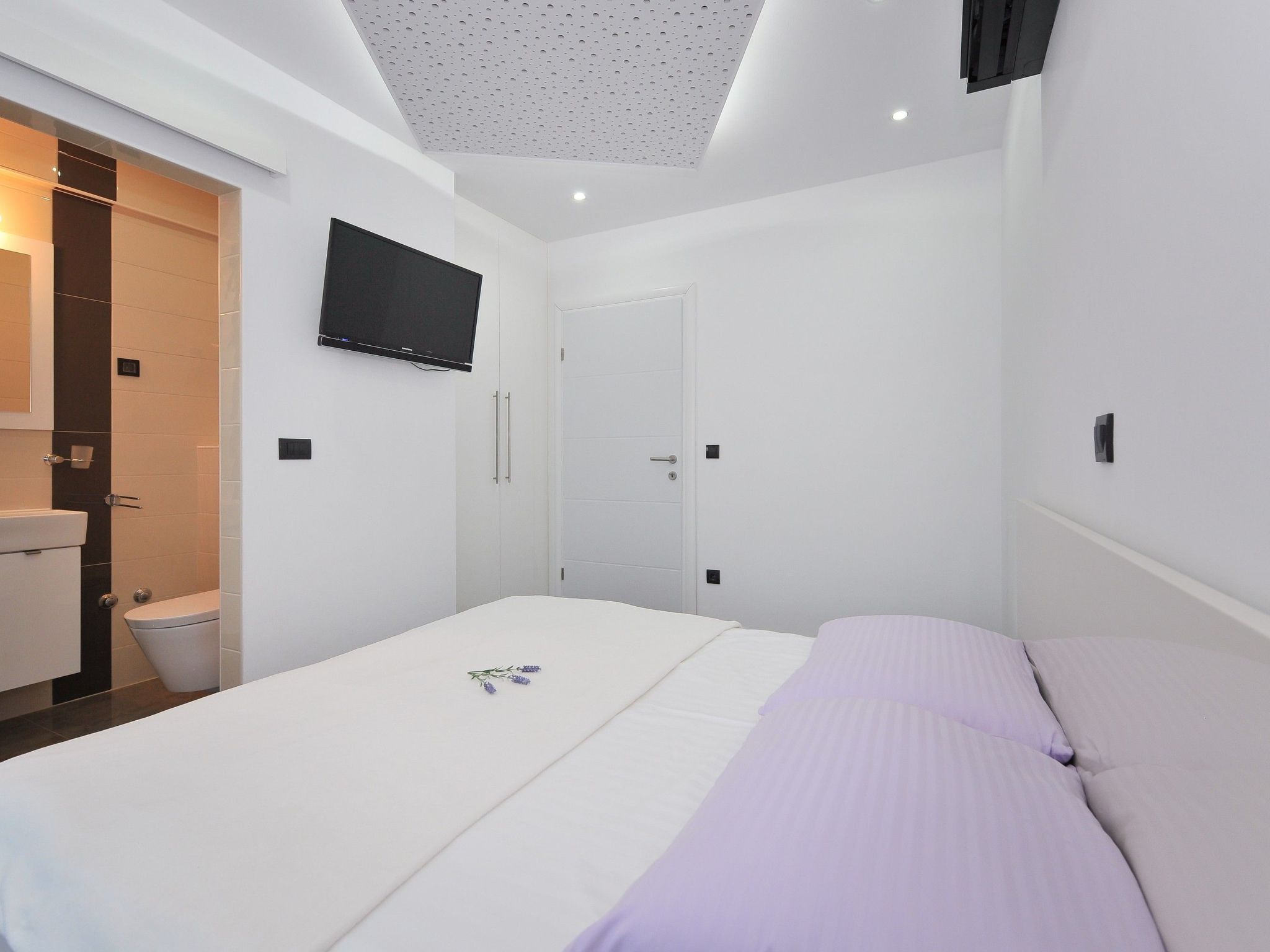 Villa Ledinko-Image-tags.info