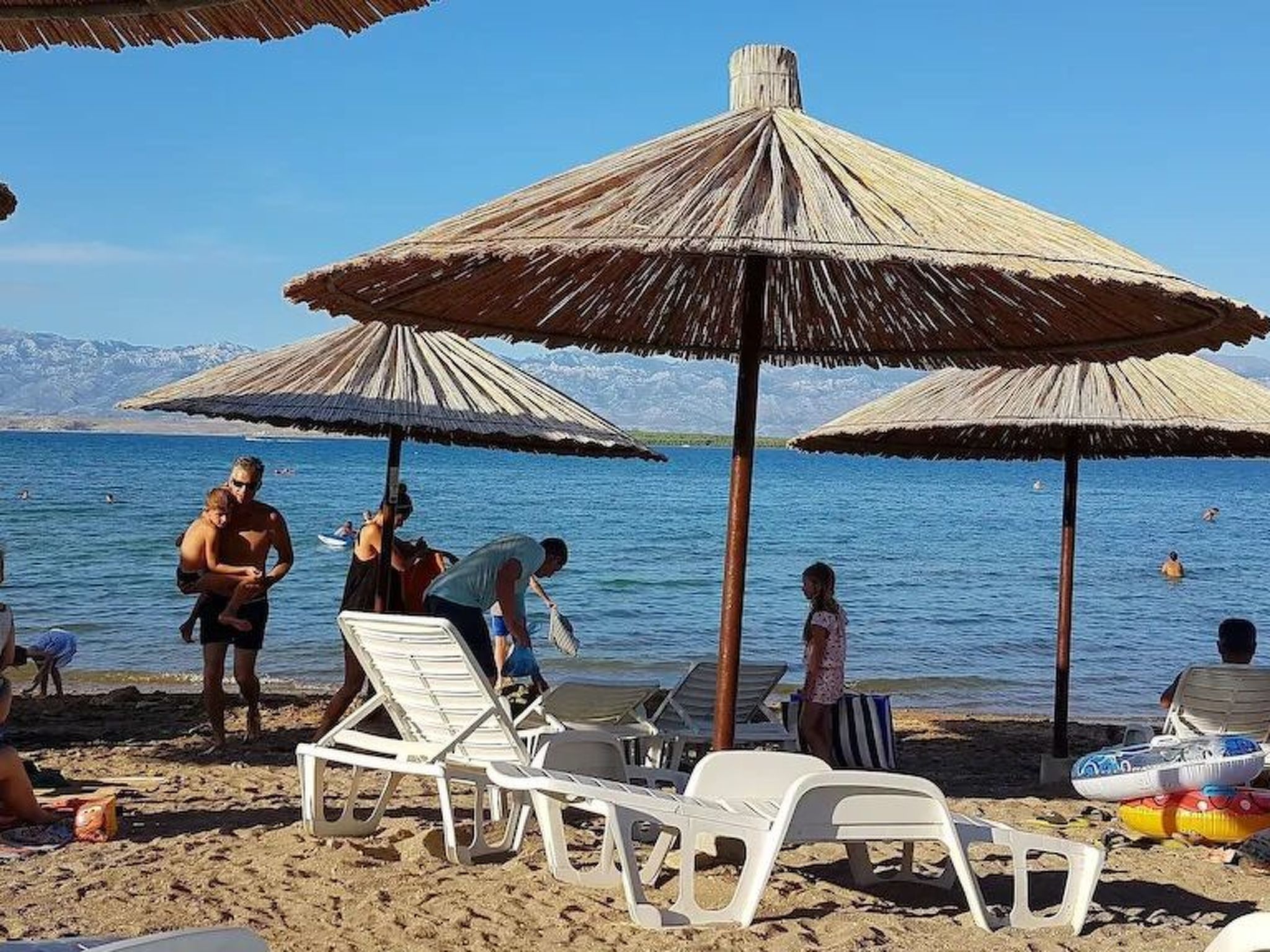 Komfortable Wohnung in der Nähe des Sandstrandes-Image-tags.info