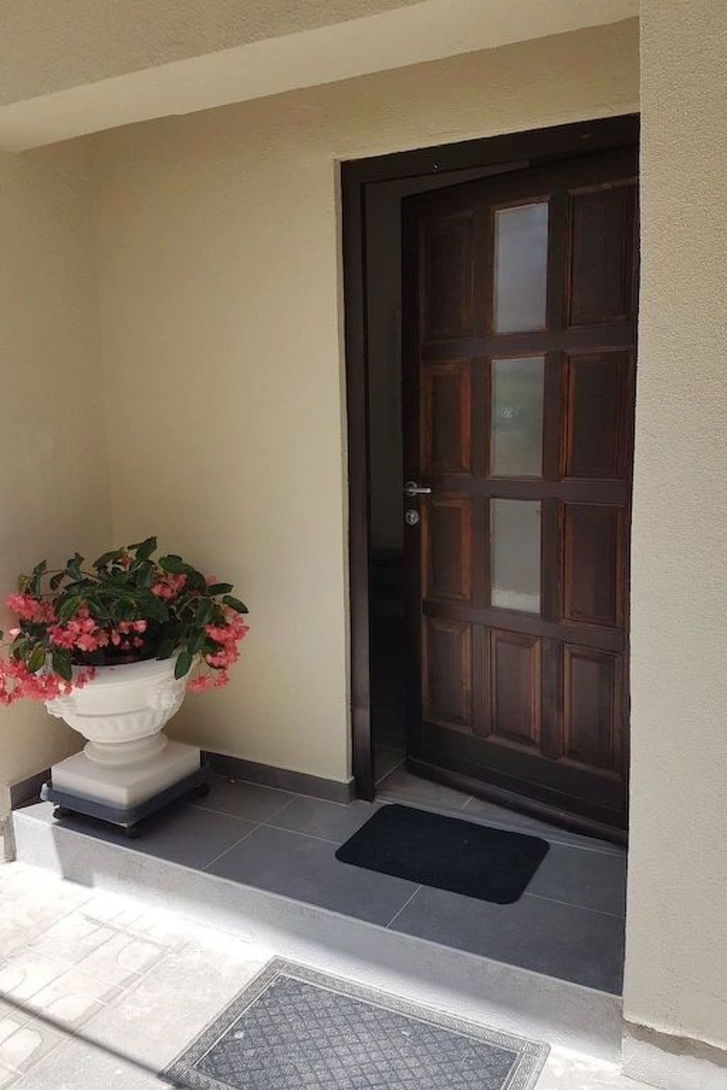 Komfortable Wohnung in der Nähe des Sandstrandes-Image-tags.info