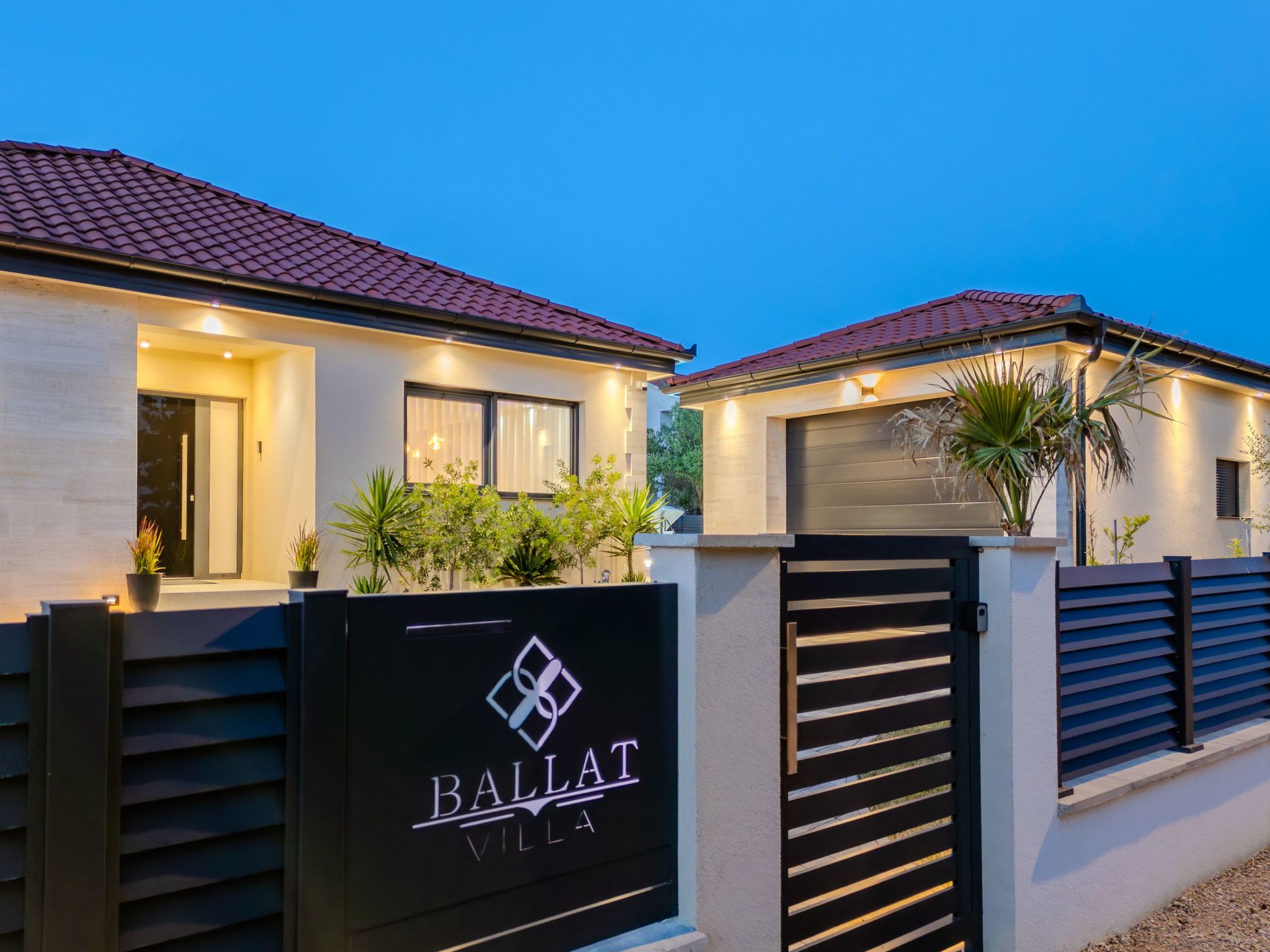 Villa Ballat-Image-tags.info