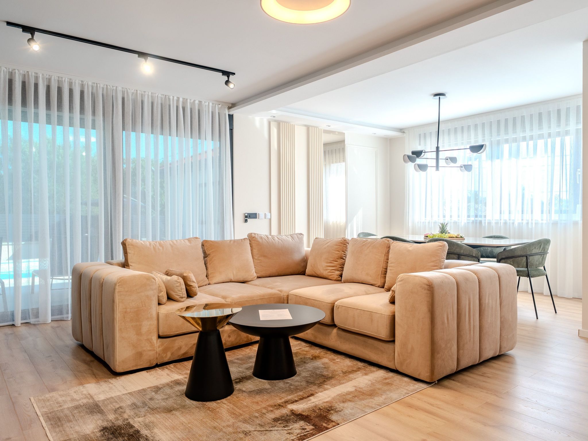 Villa Ballat-Image-tags.info