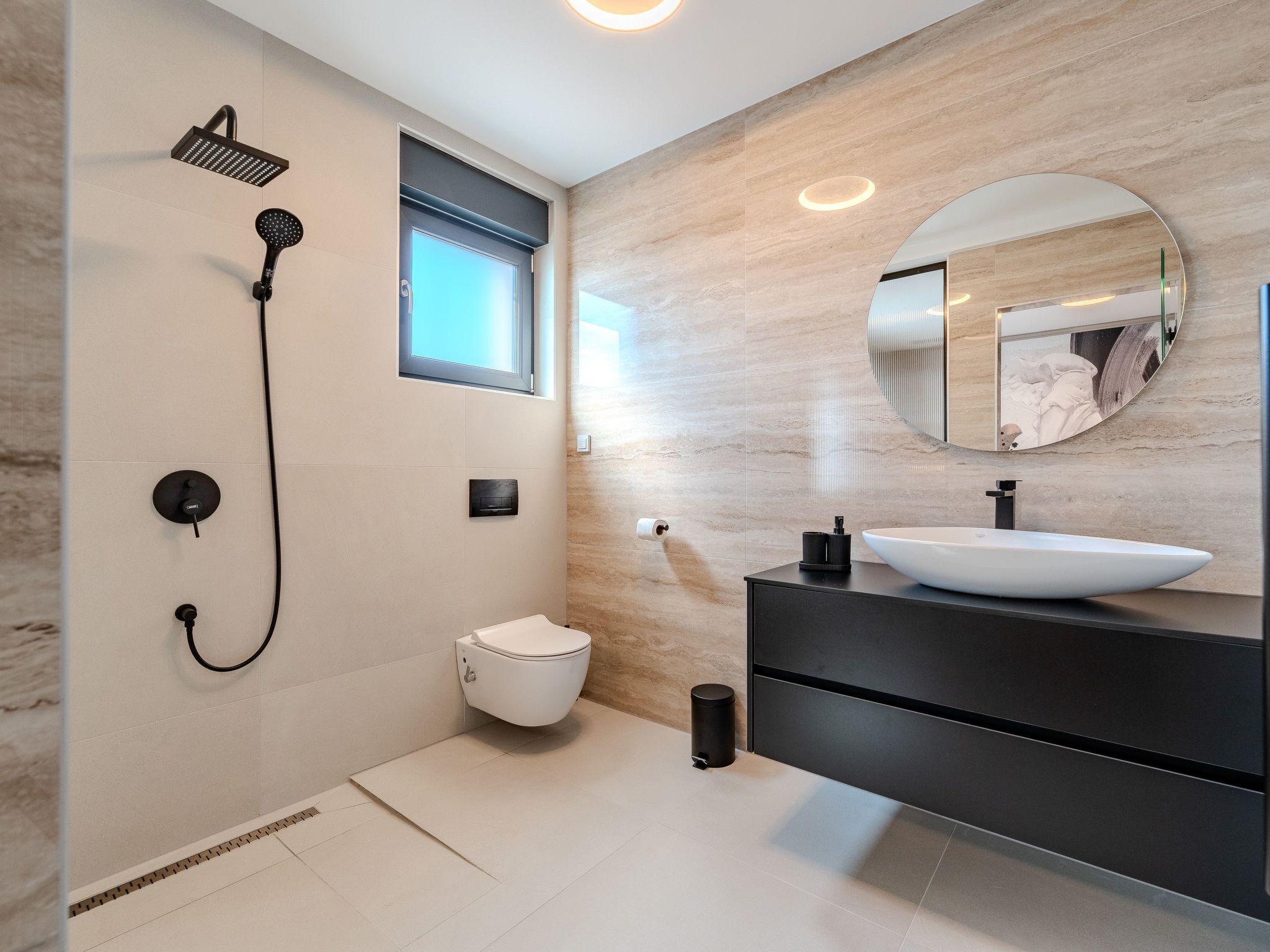 Villa Ballat-Image-tags.info