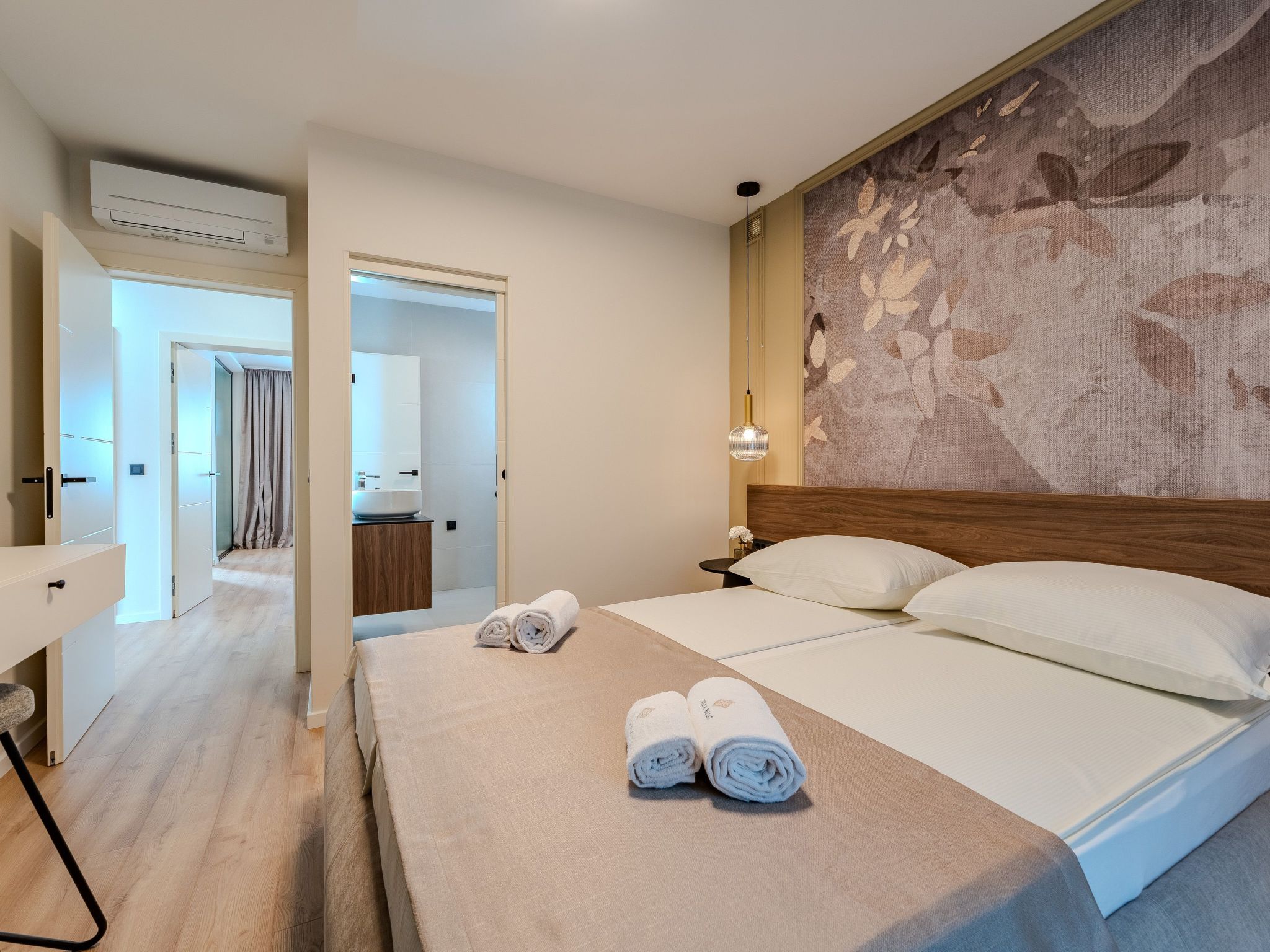 Villa Ballat-Image-tags.info