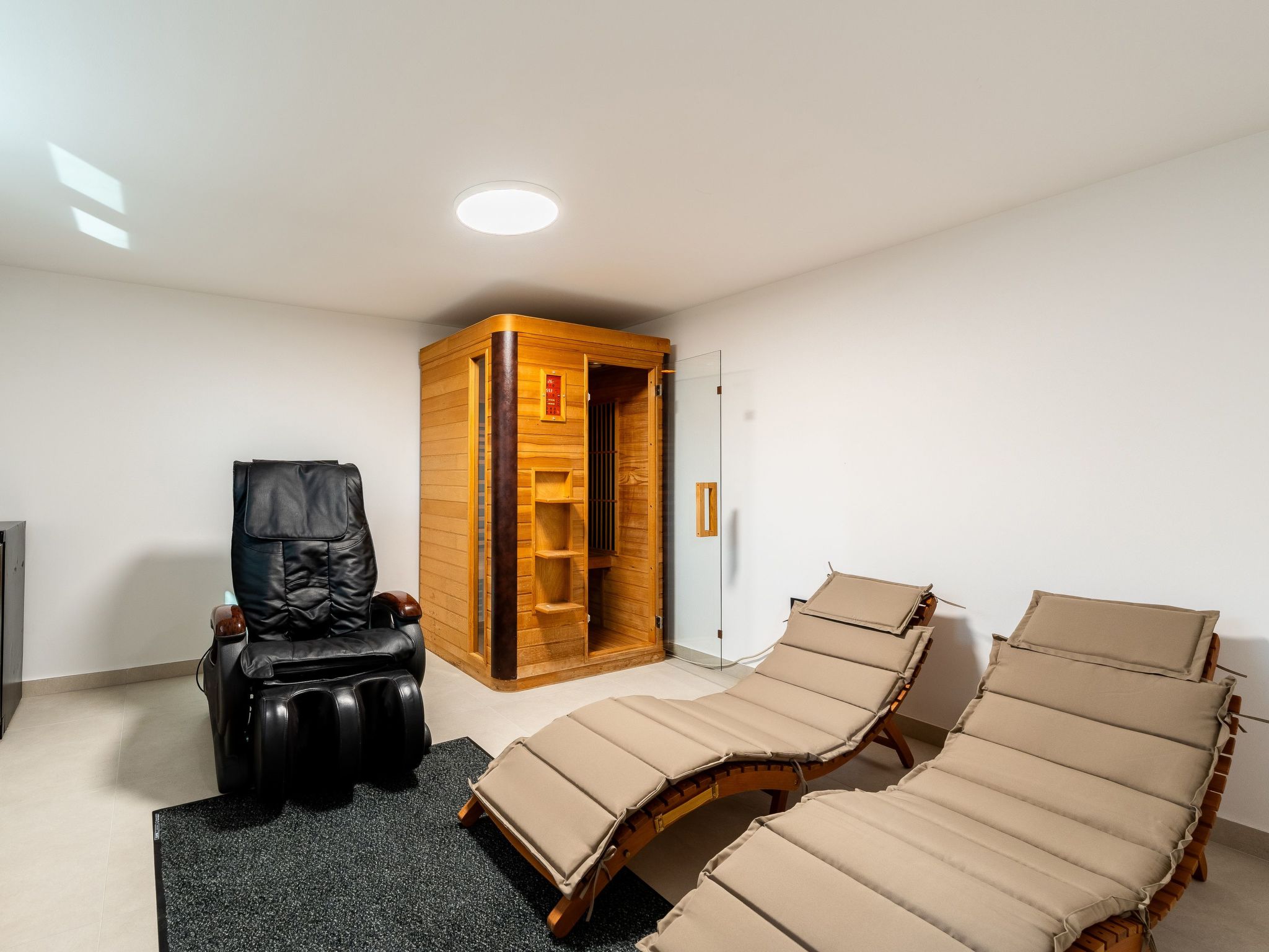 Villa Ballat-Image-tags.info