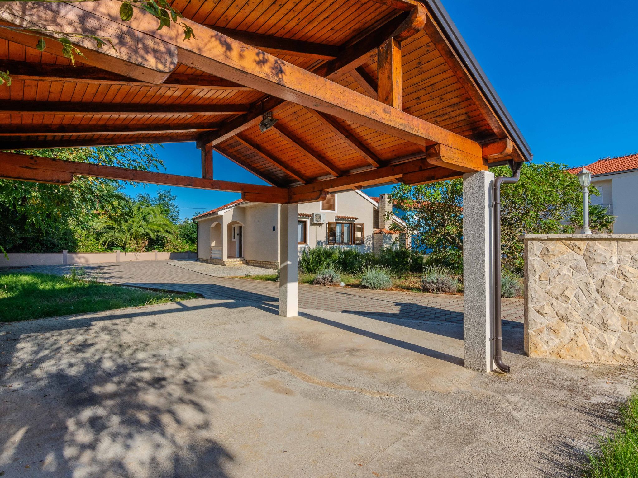 Holiday home Suric-Image-tags.info