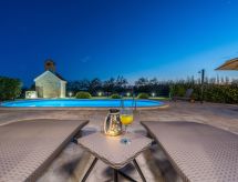 Villa Paula: Modern vakantiehuis met privézwembad op 1 km van zee in Privlaka - thumbnail 4