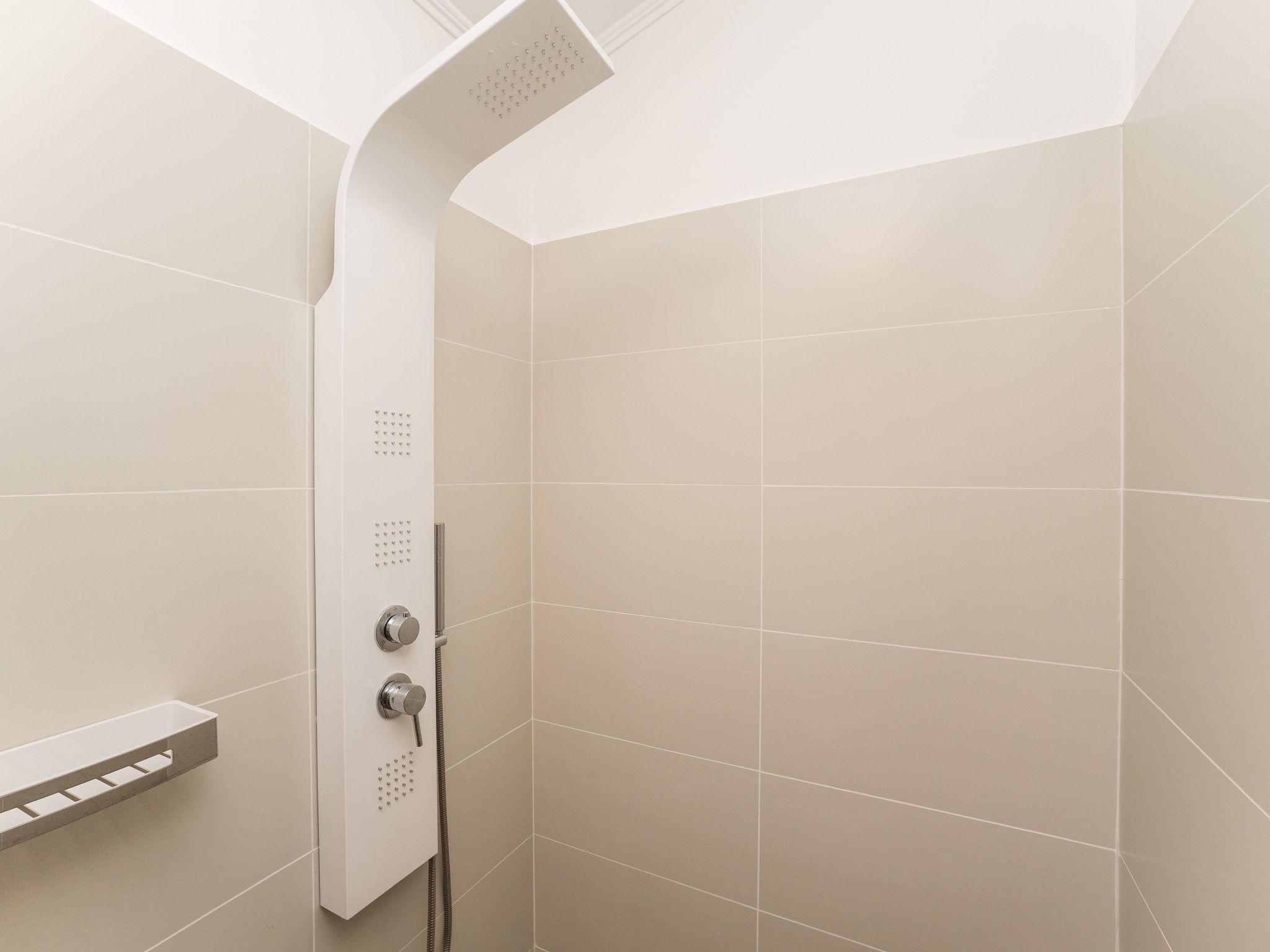 Villa Bianca - Ferienhaus mit privatem Pool-Binnen