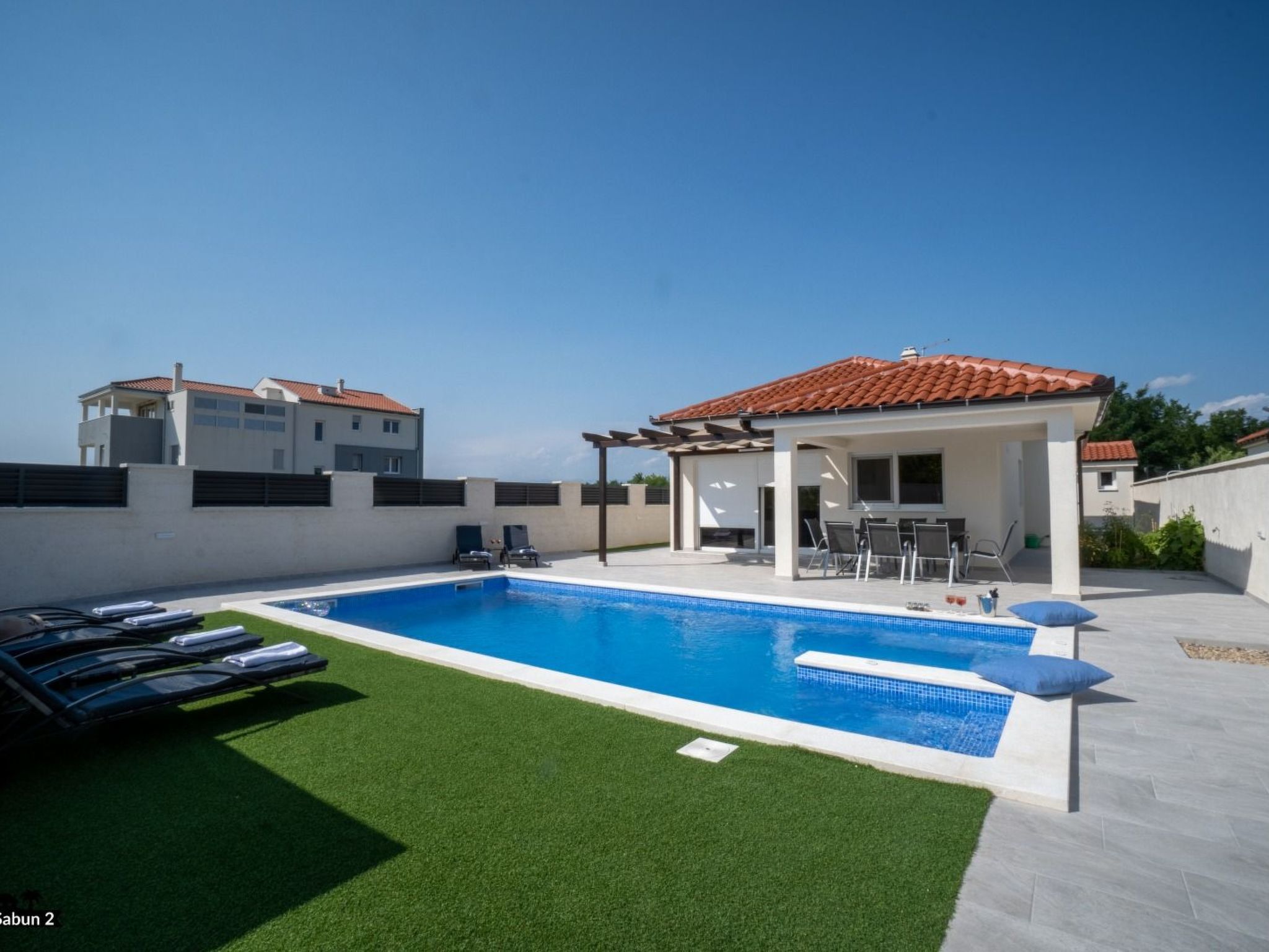 Villa mit beheiztem Pool Privlaka - TA Leut Agency
