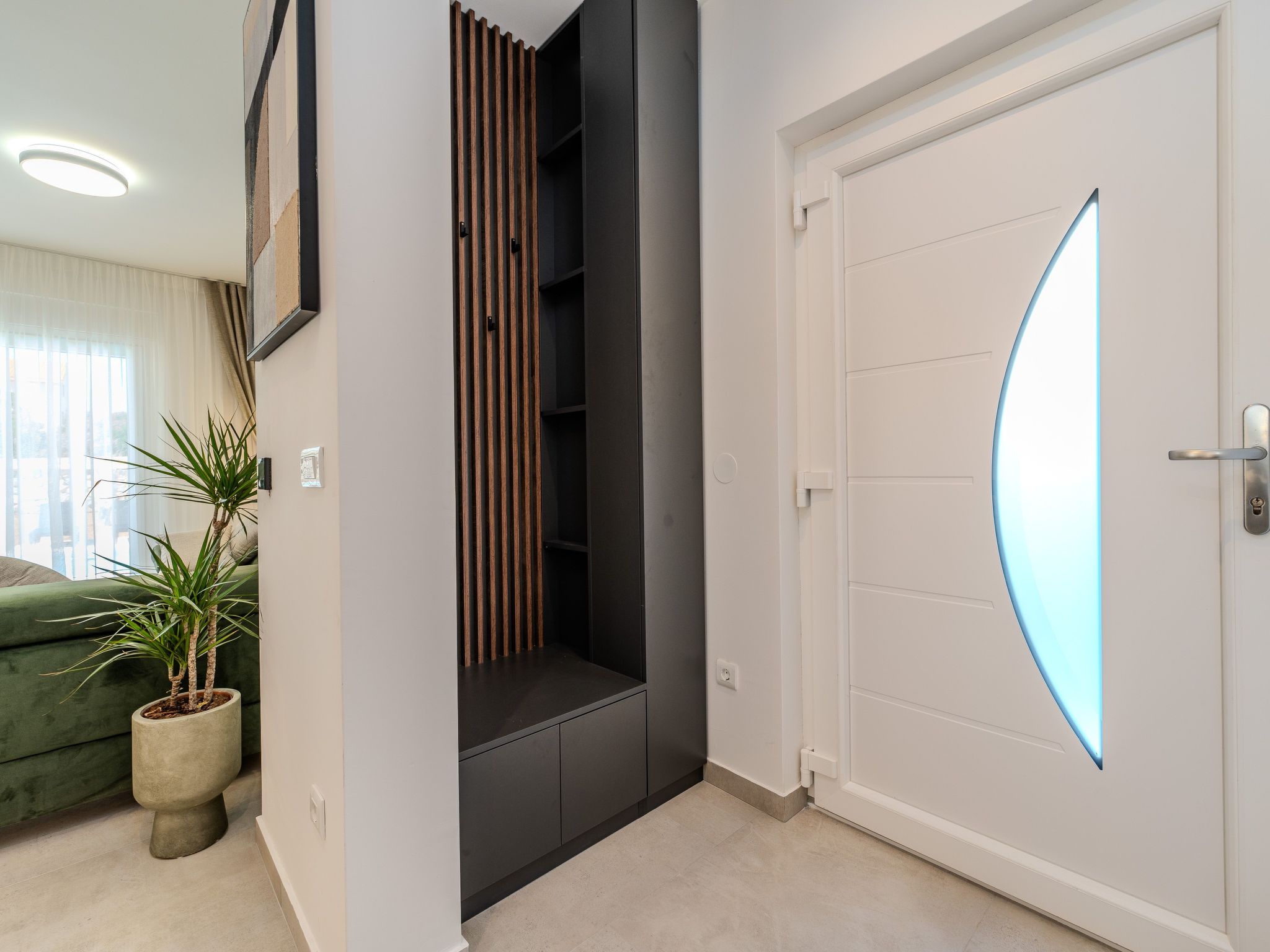 Neue Luxusvilla mit Pool - Agentur TA Leut-Drinnen