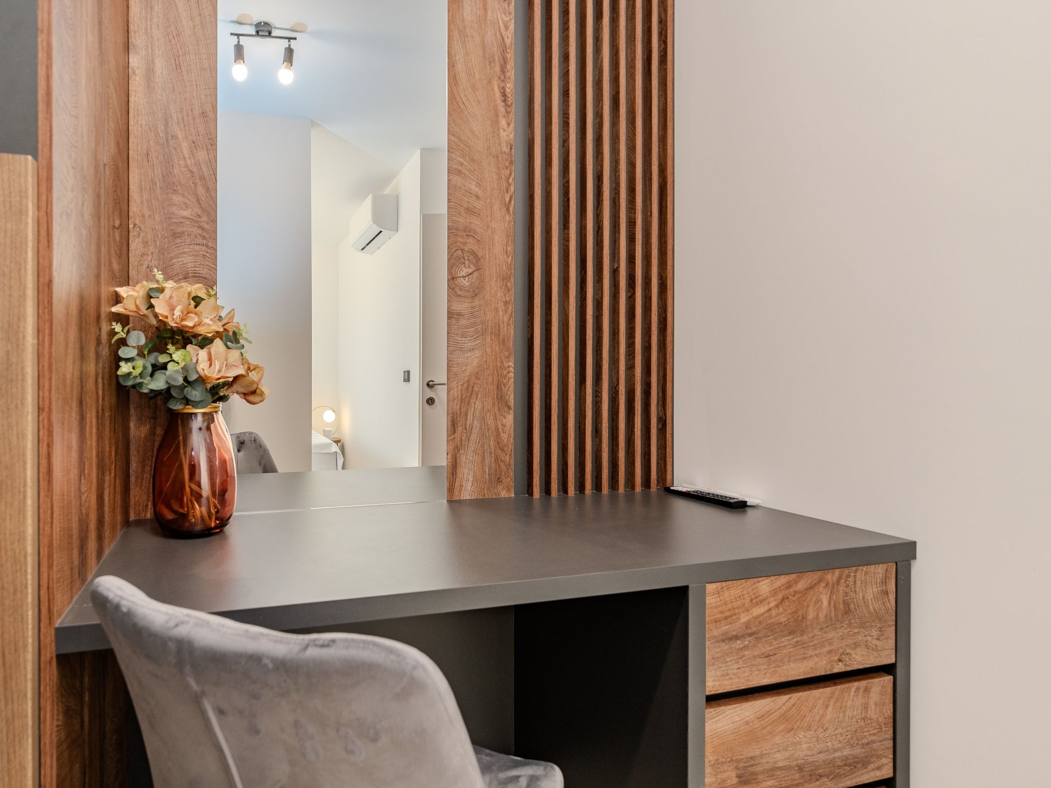 Neue Luxusvilla mit Pool - Agentur TA Leut-Drinnen