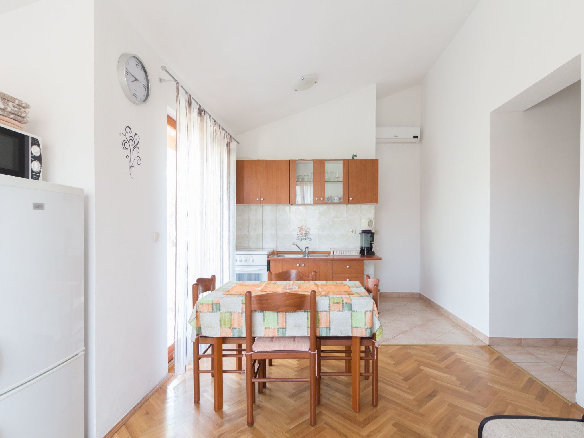 Schöne Ferienwohnungen Casa Nada — Kitchen / Dining Room (3 of 8)