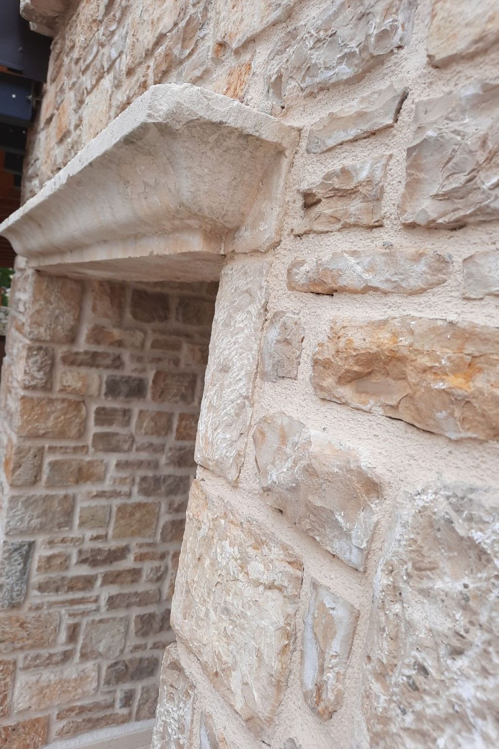 Zimmer "Graues Zimmer" mit privatem Balkon - Buiten