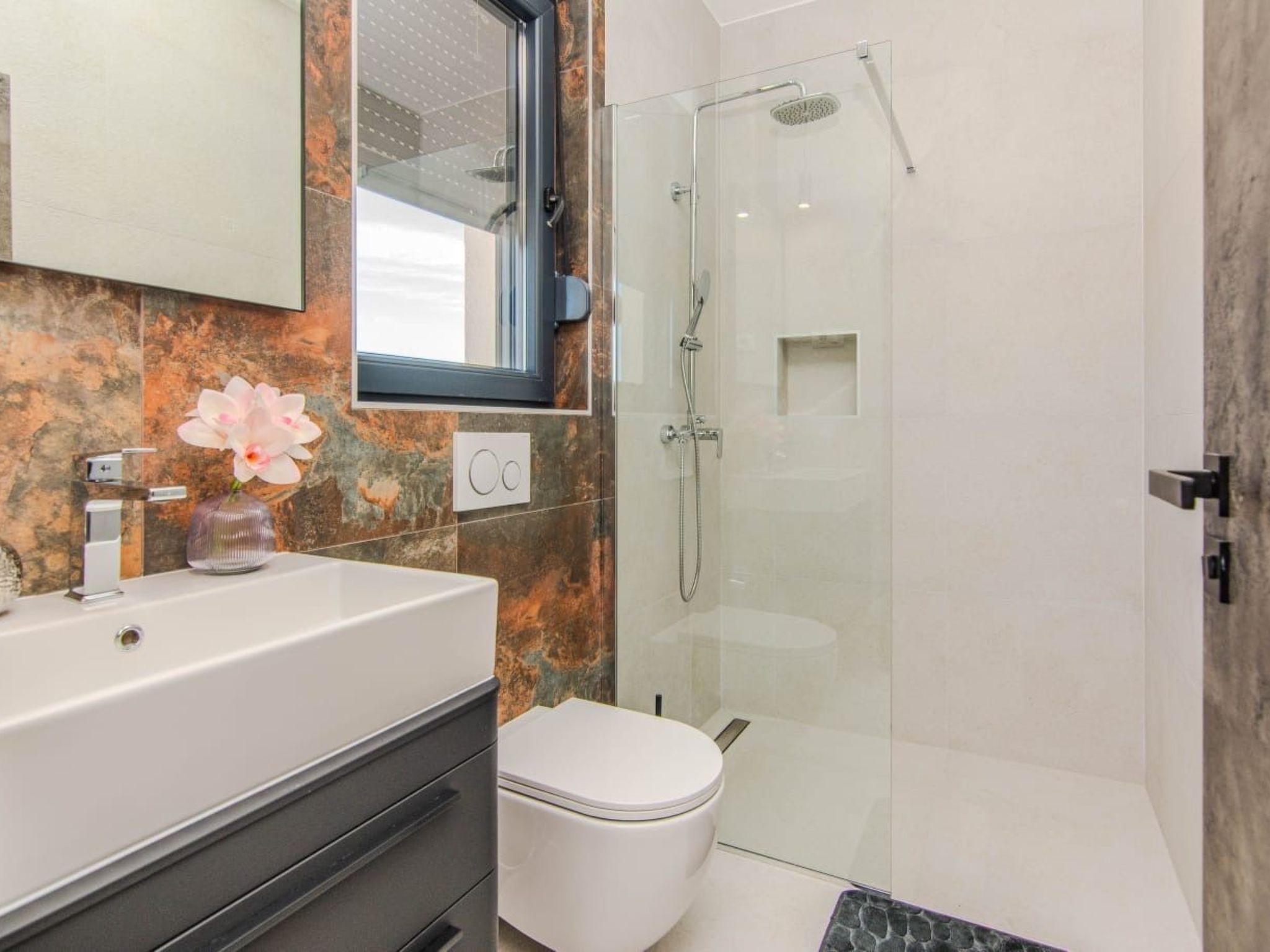 Neues modernes Poolhaus in Privlaka-Image-tags.info