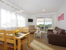 Appartement 4 Laura: Vrijstaand aan zee in Privlaka, 80m van het strand - thumbnail 6