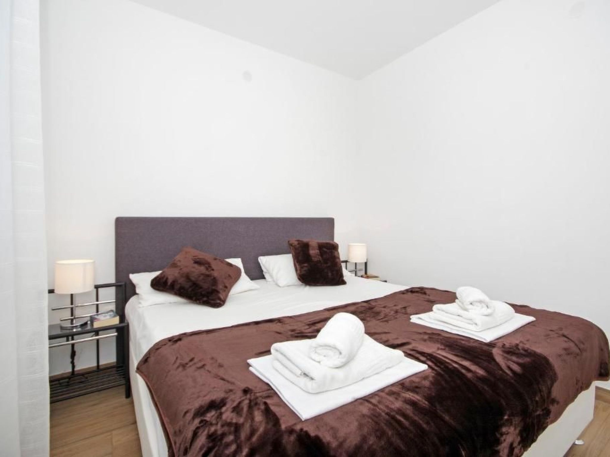 Apartment 3 Laura-Dedans