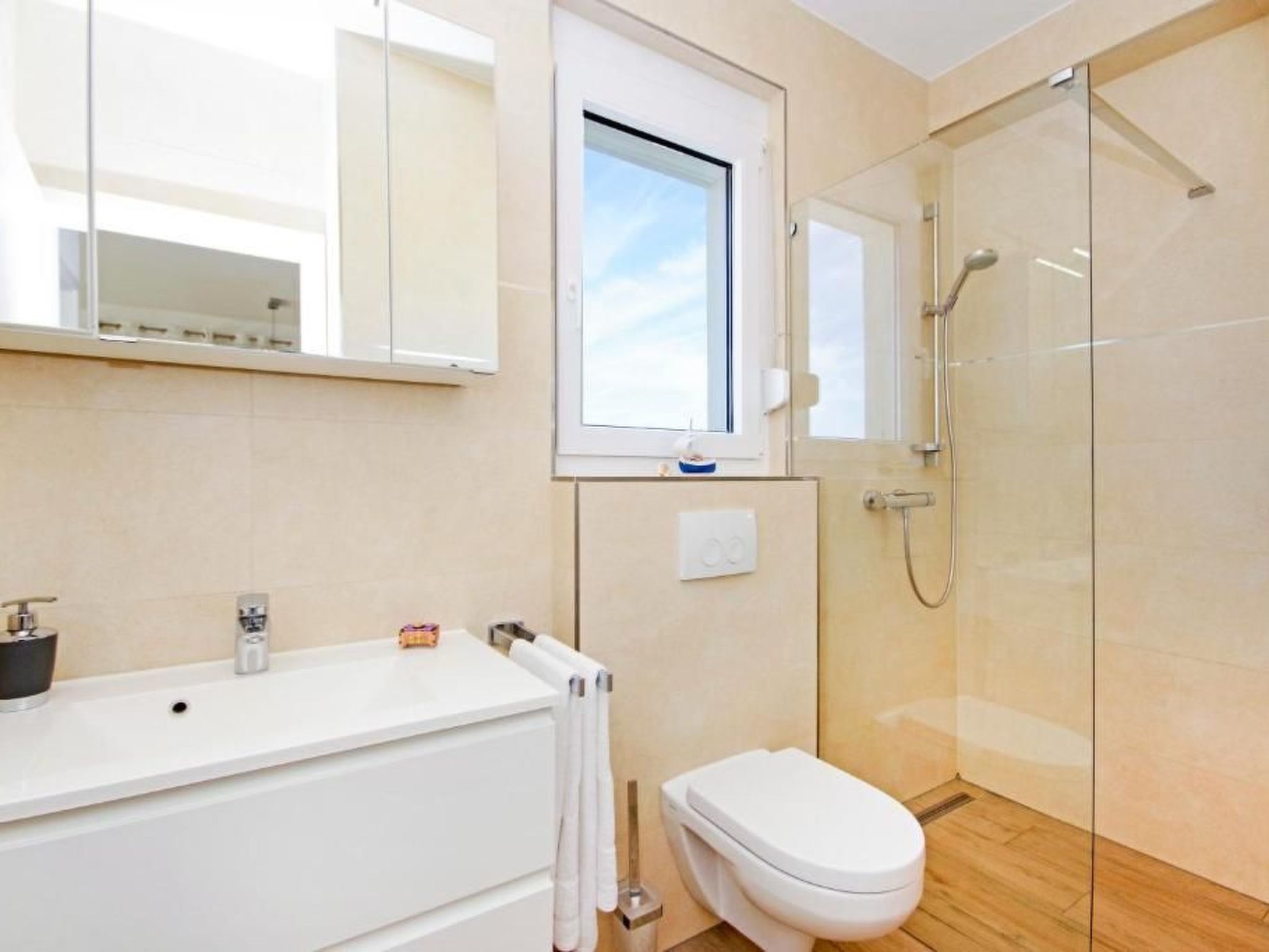 Apartment 3 Laura-Dedans