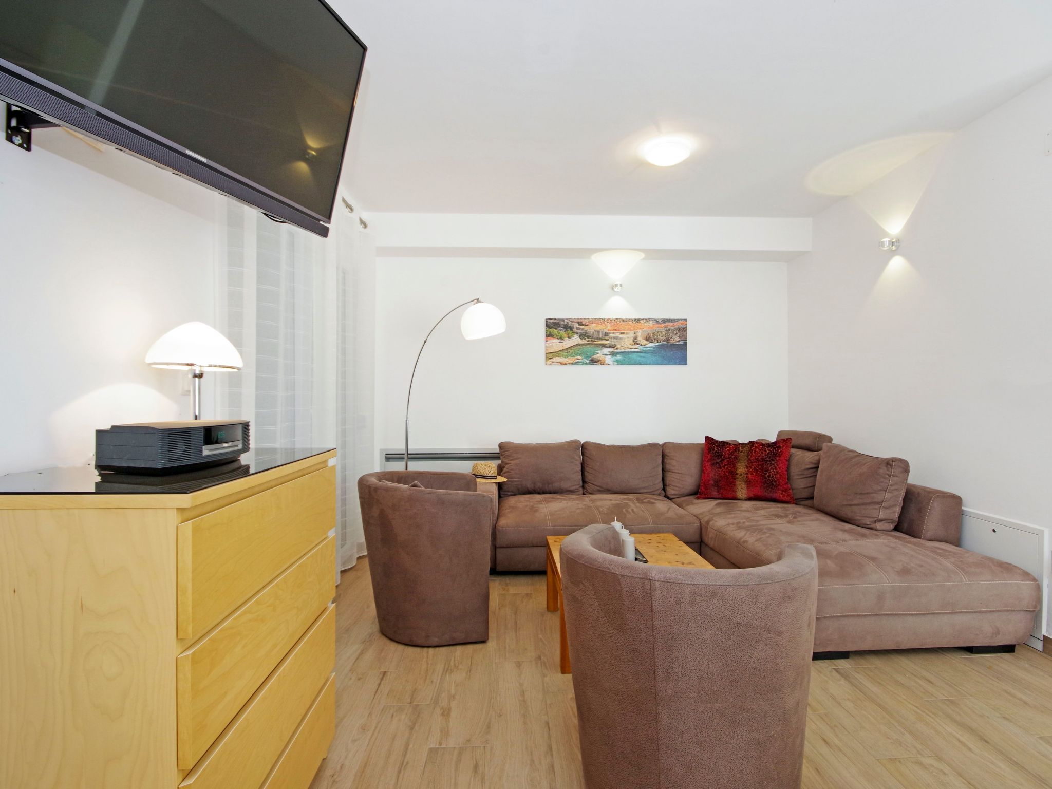 Apartment 1 Laura-Dedans