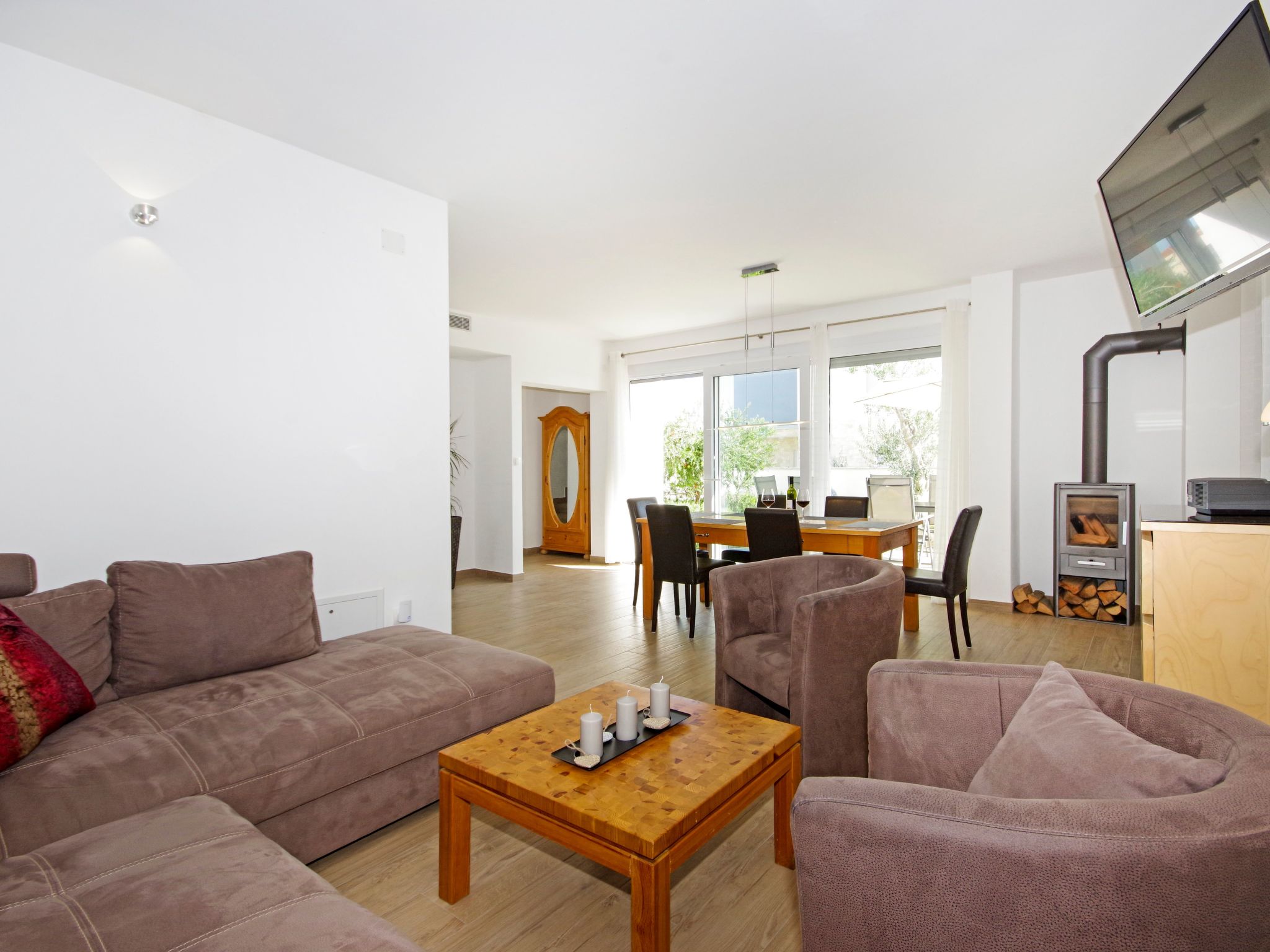 Apartment 1 Laura-Dedans