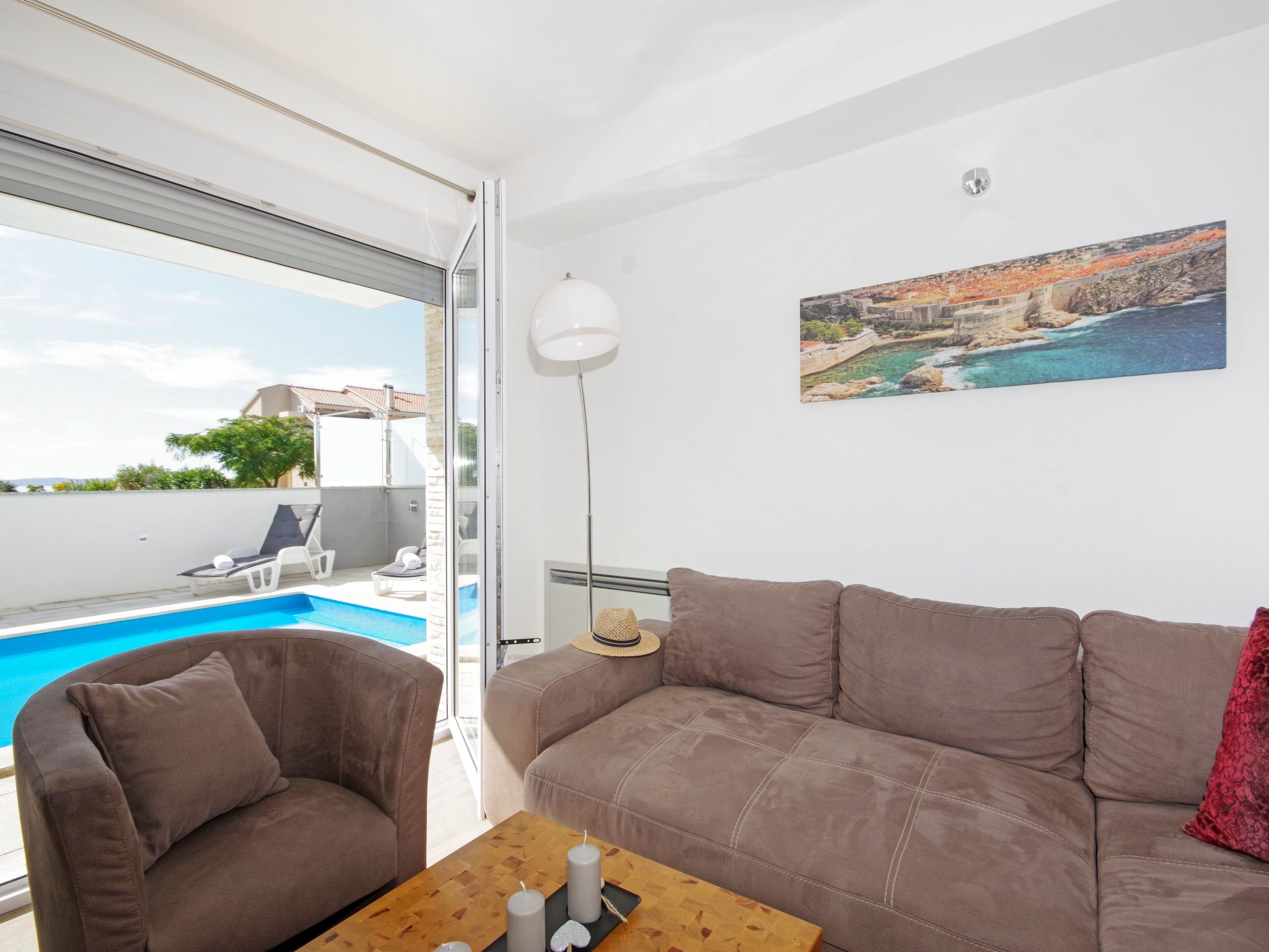 Apartment 1 Laura-Dedans